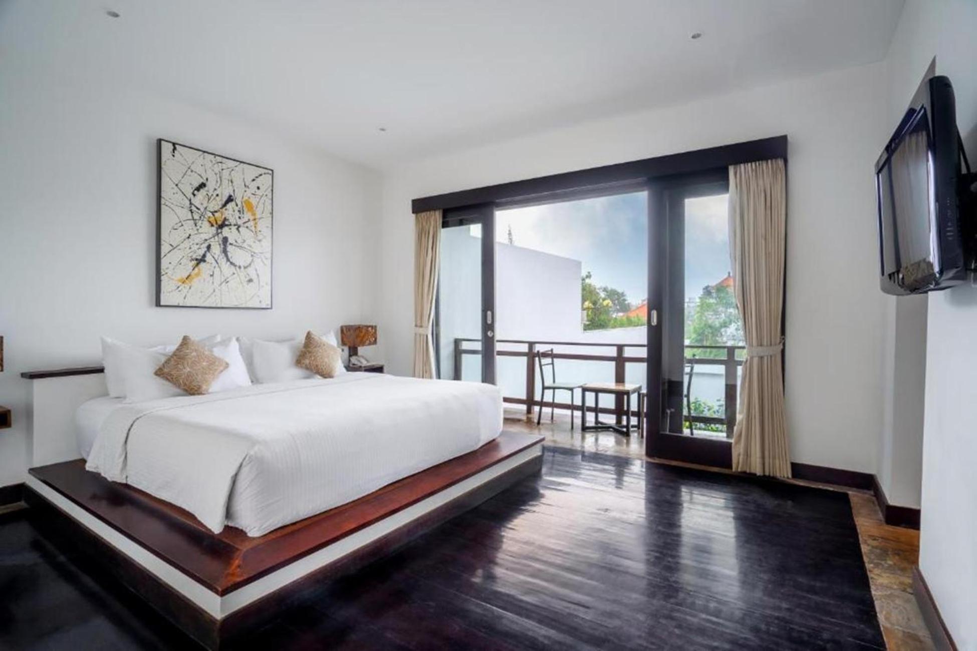 One-Bedroom Villa - Photo 2