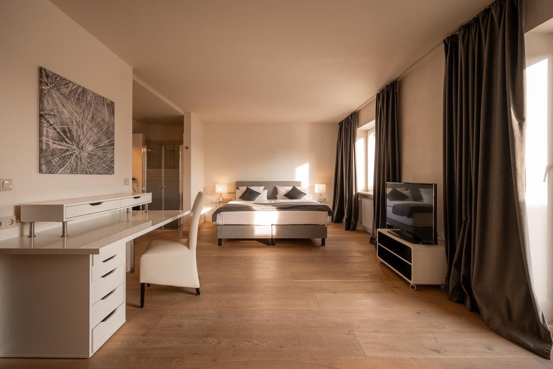 Standard Double Room - Photo 4