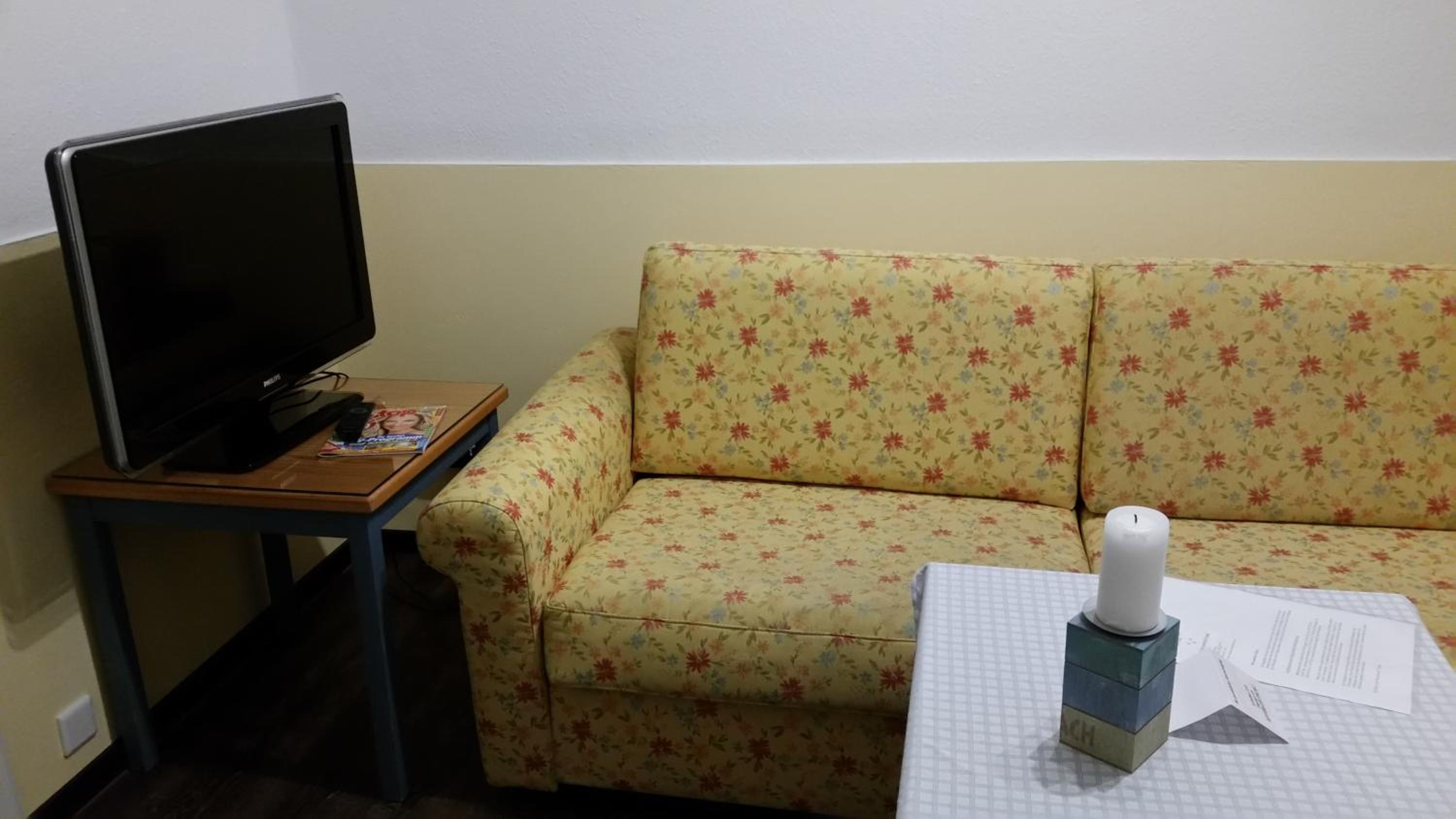 Family Room photo 3