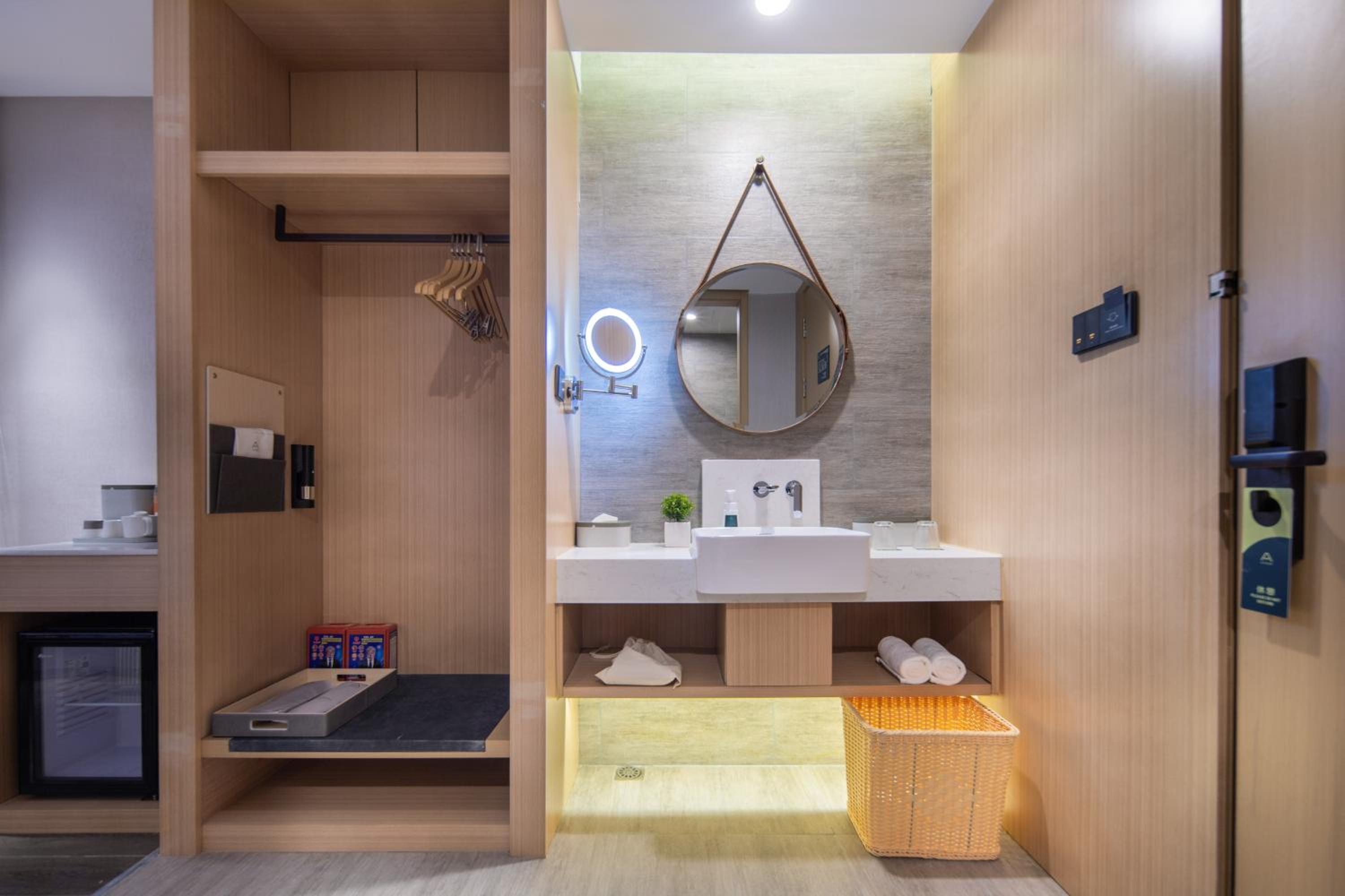 Elegant Double Room photo 2