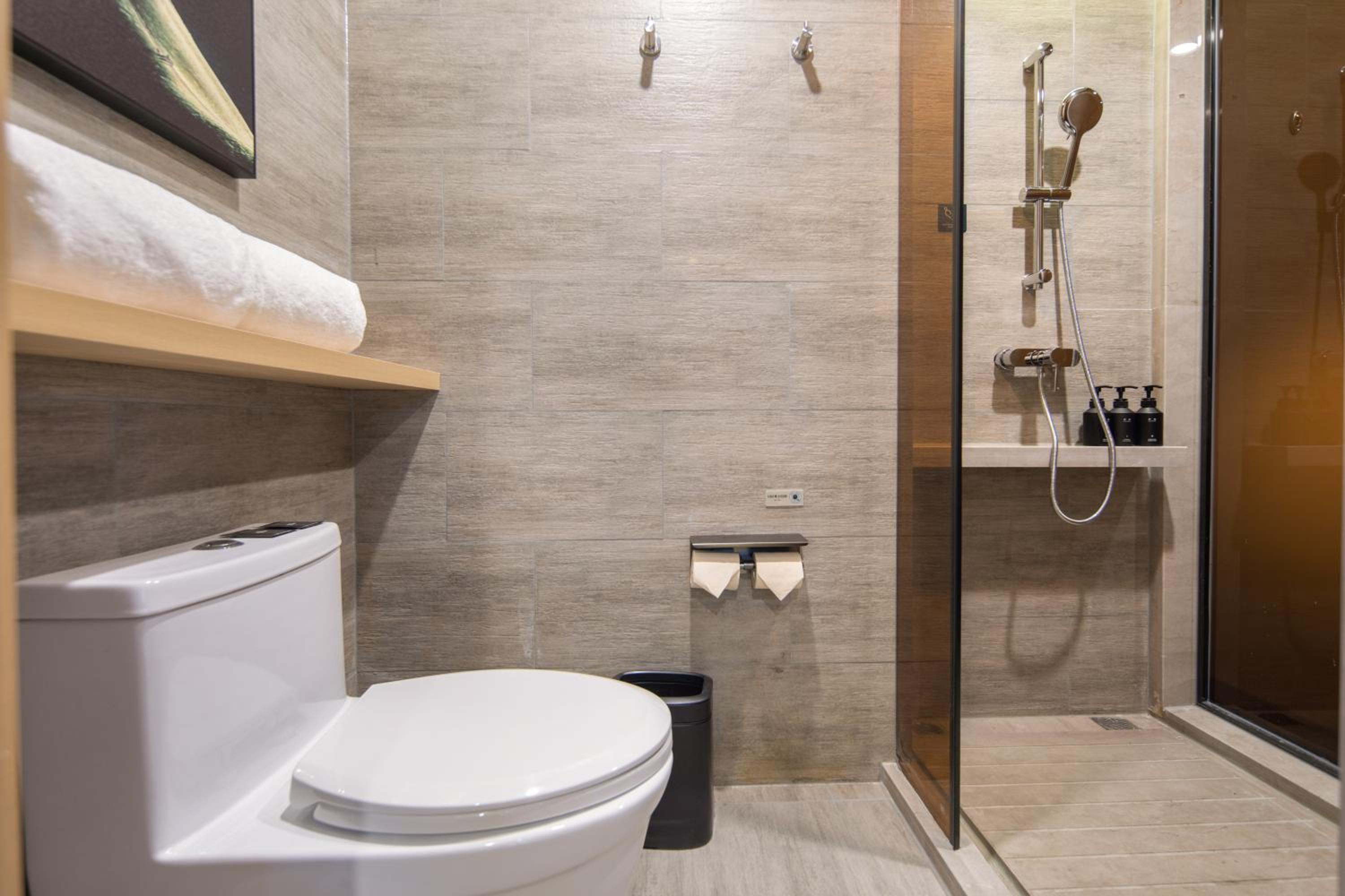 Elegant Double Room photo 3