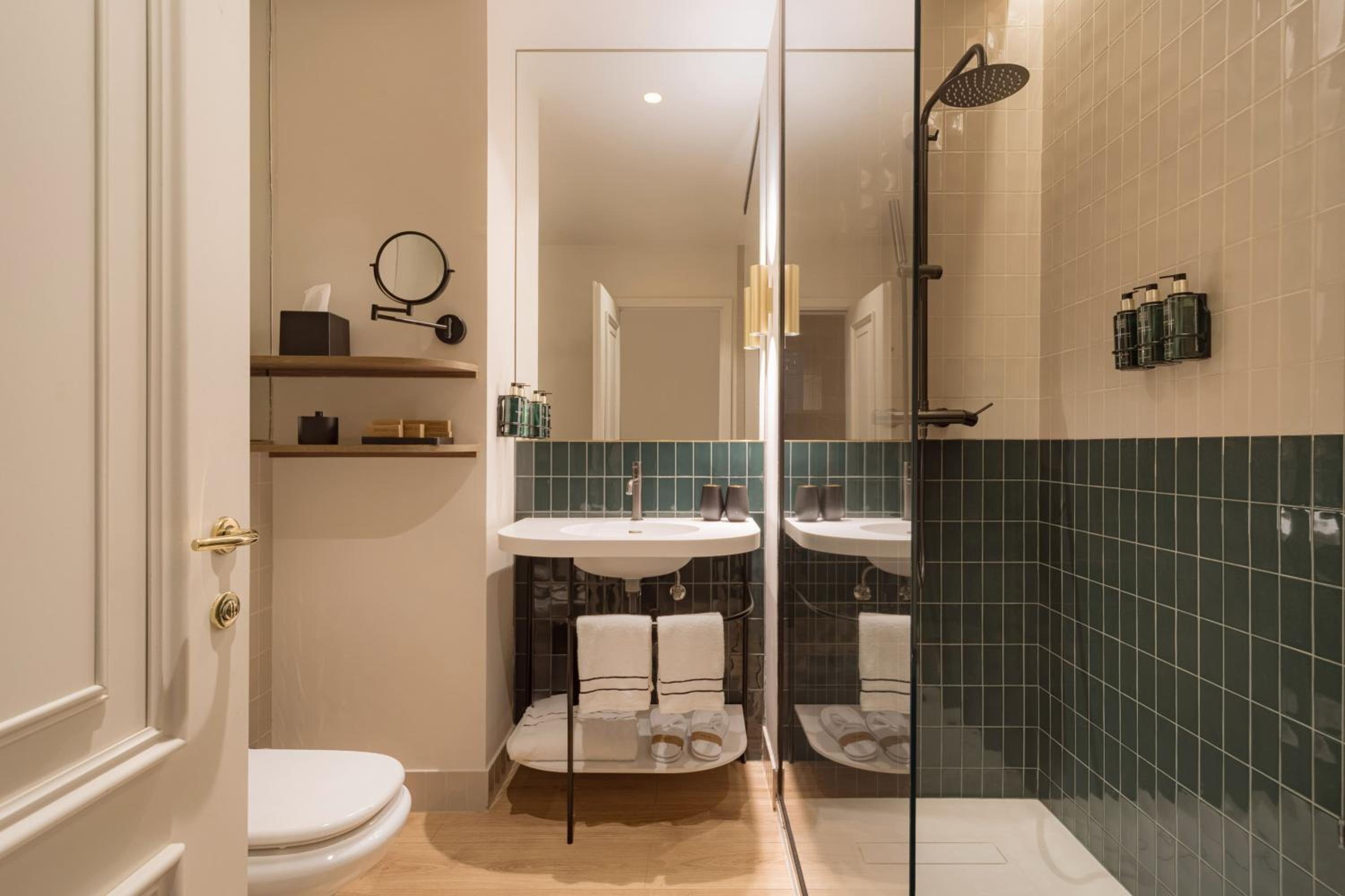 Melia Connecting Room