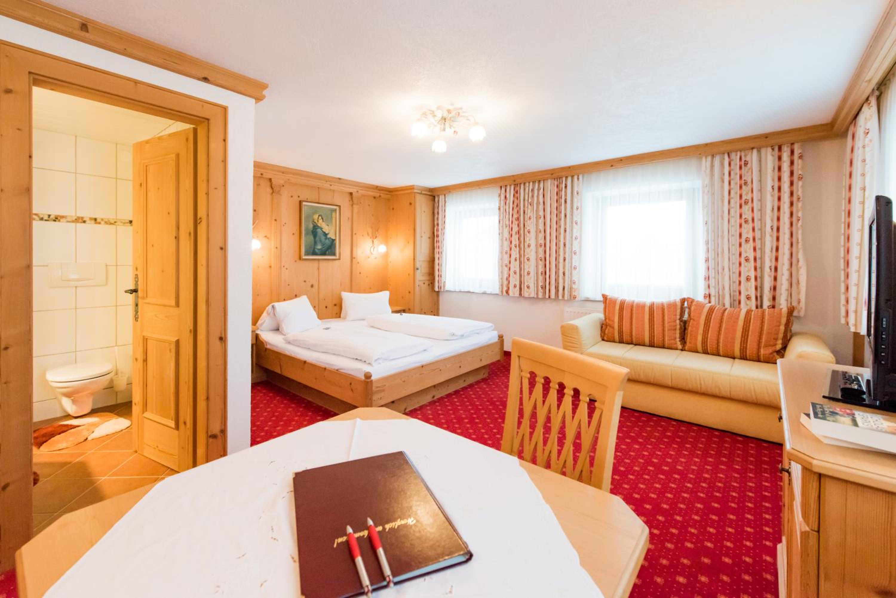 Suite photo 1