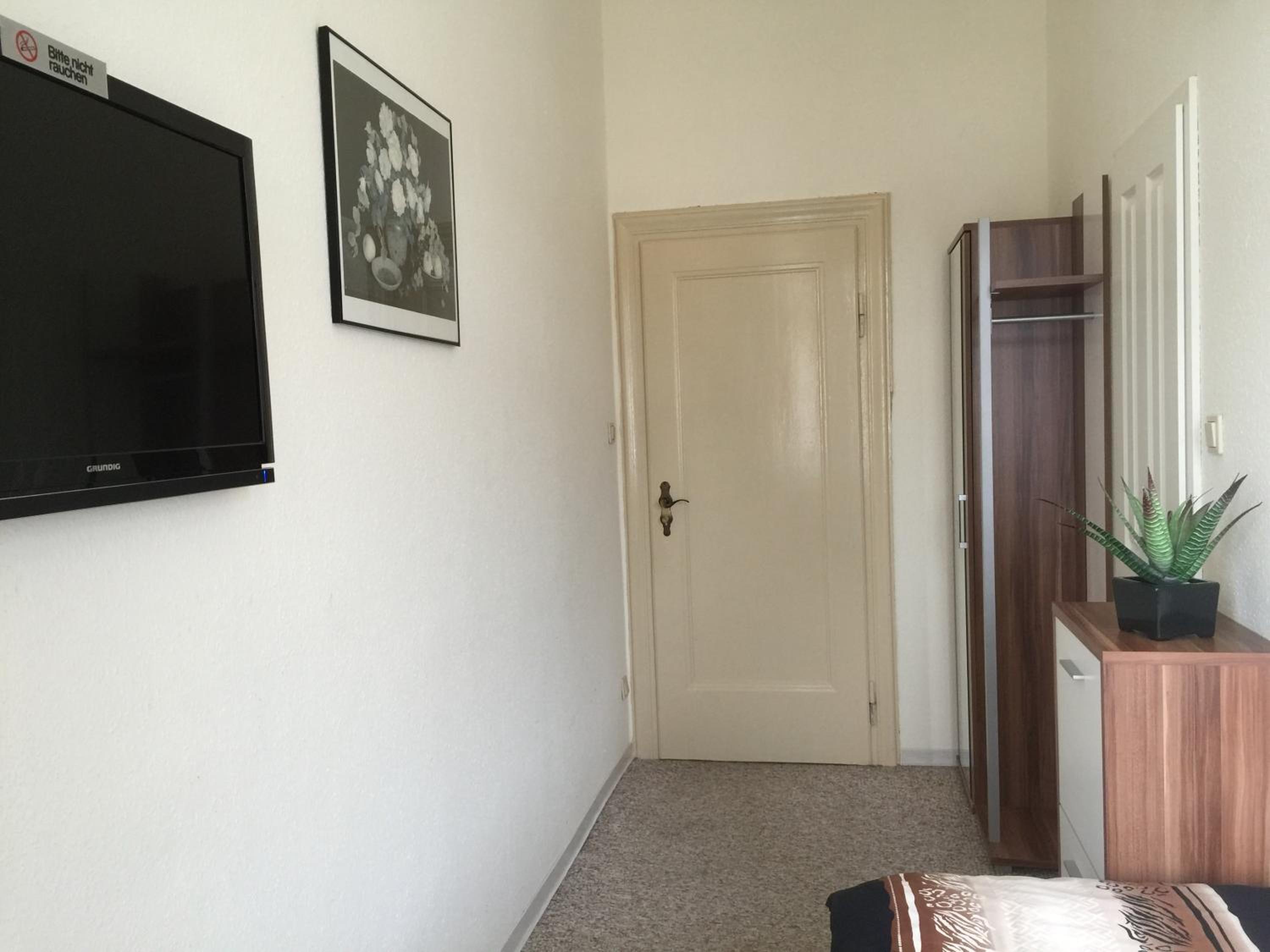Single Room with Shower photo 2