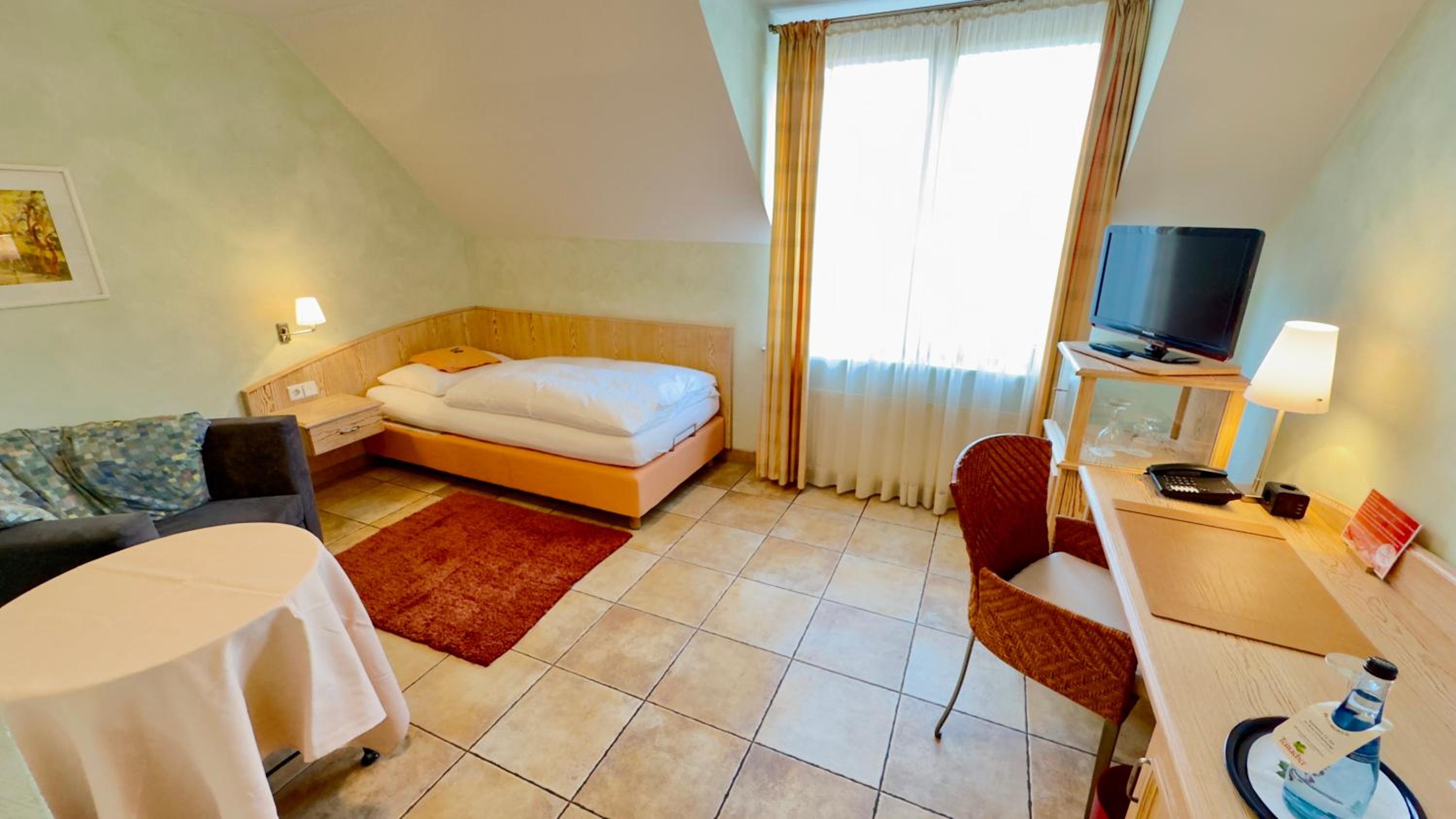 Single Room photo 3