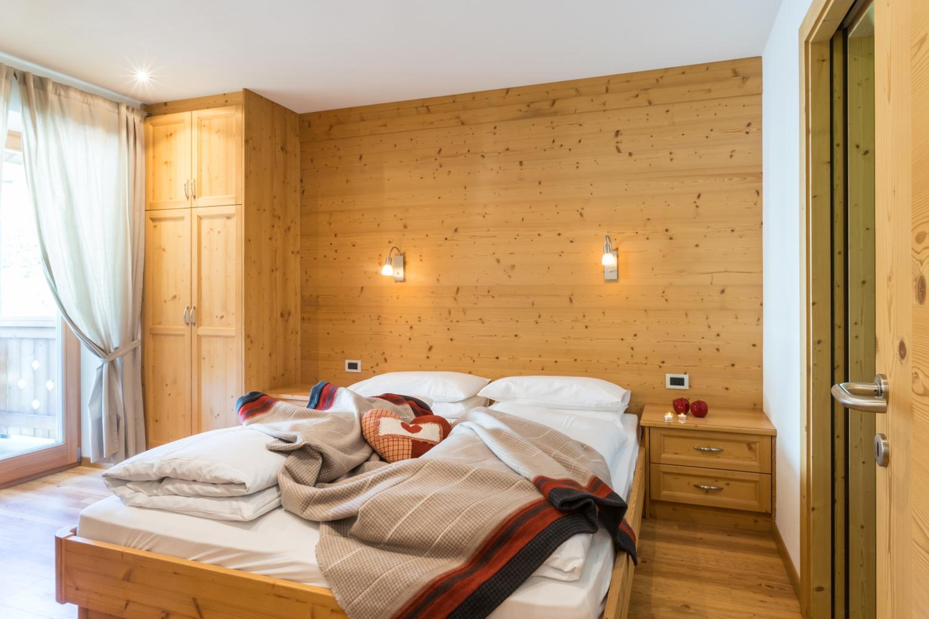 One-Bedroom Apartment (2 Adults)