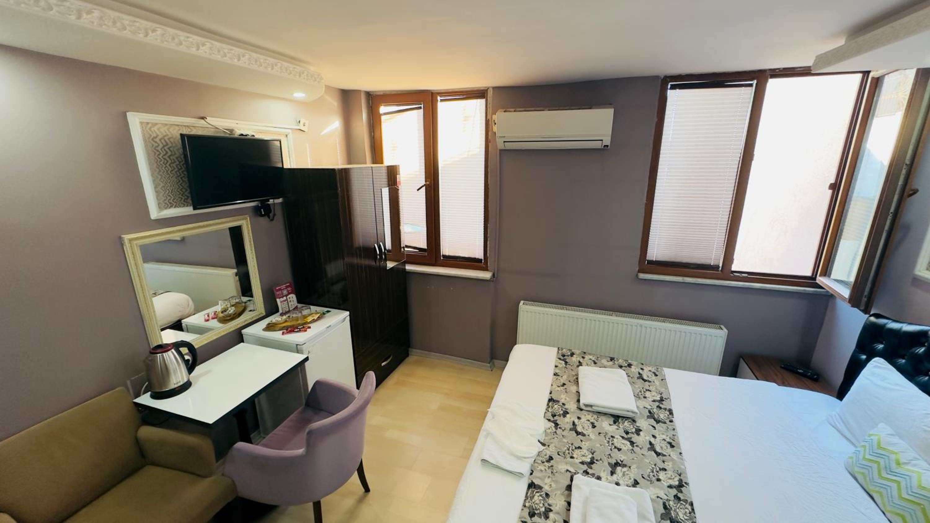 Standard Double Room photo 3