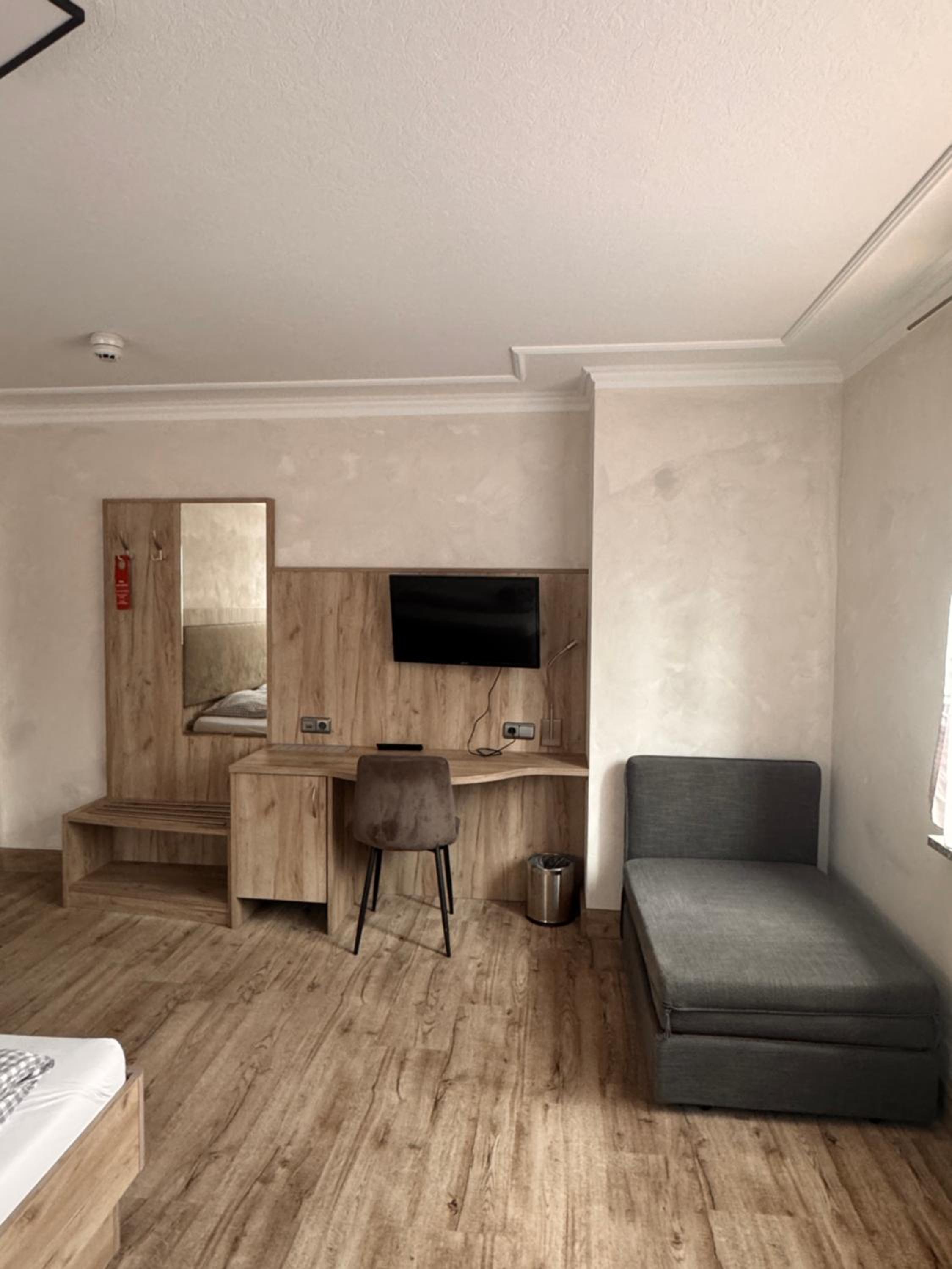 Family Room photo 3
