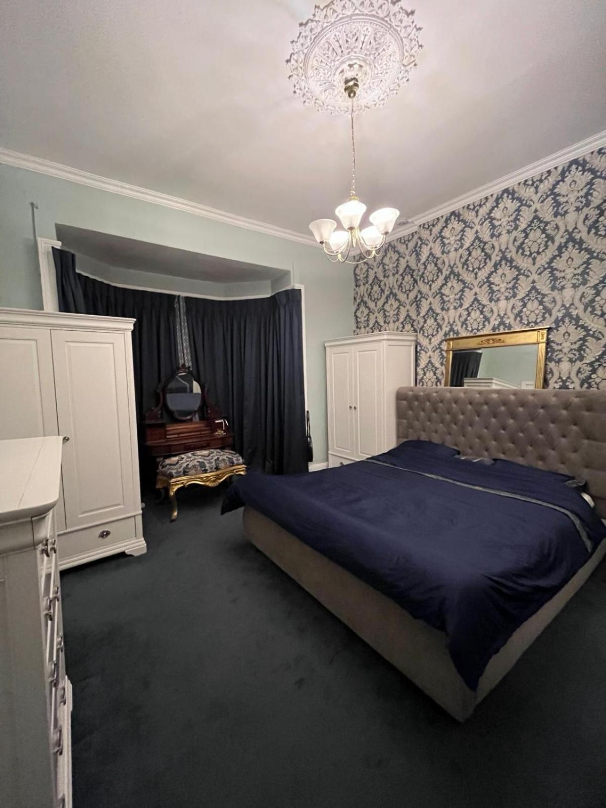 Superior King Room photo 2