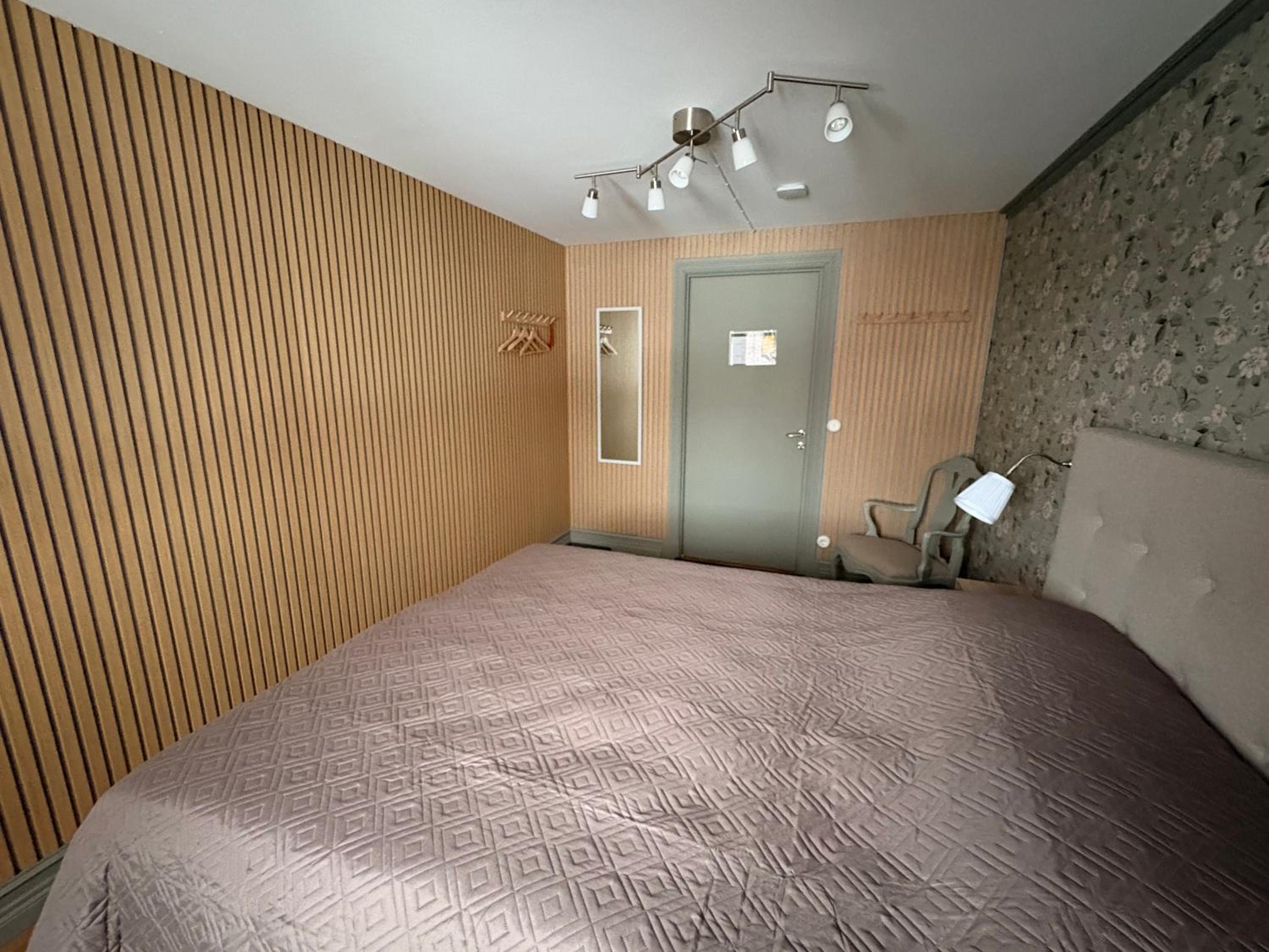 Double Room - Photo 4