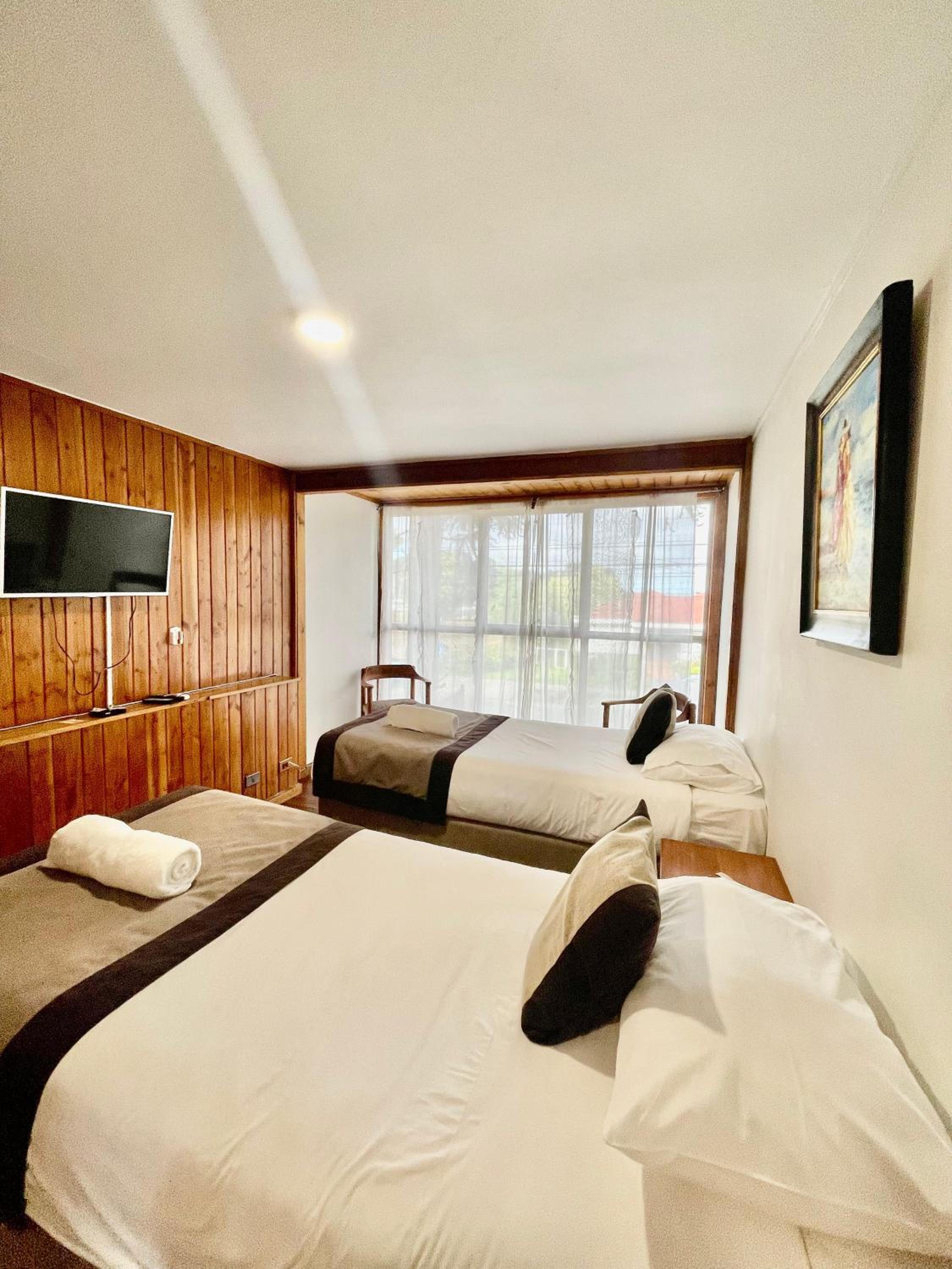 Standard Twin Room photo 3