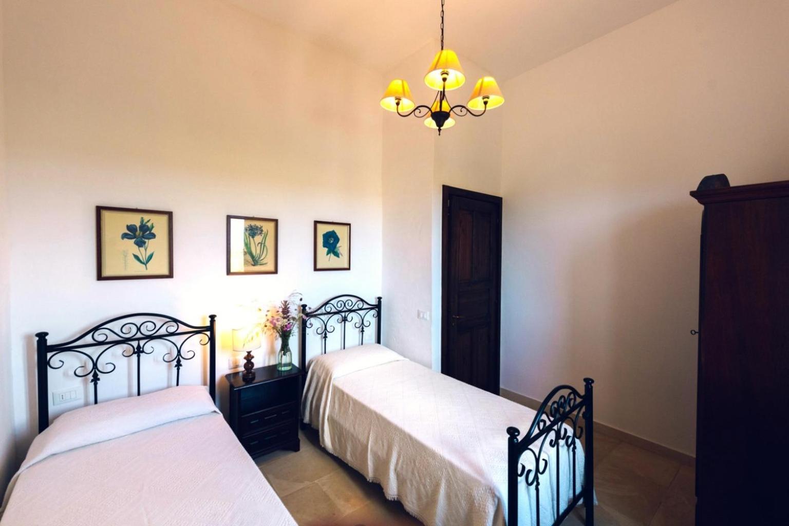 Two-Bedroom Apartment with Balcony photo 1