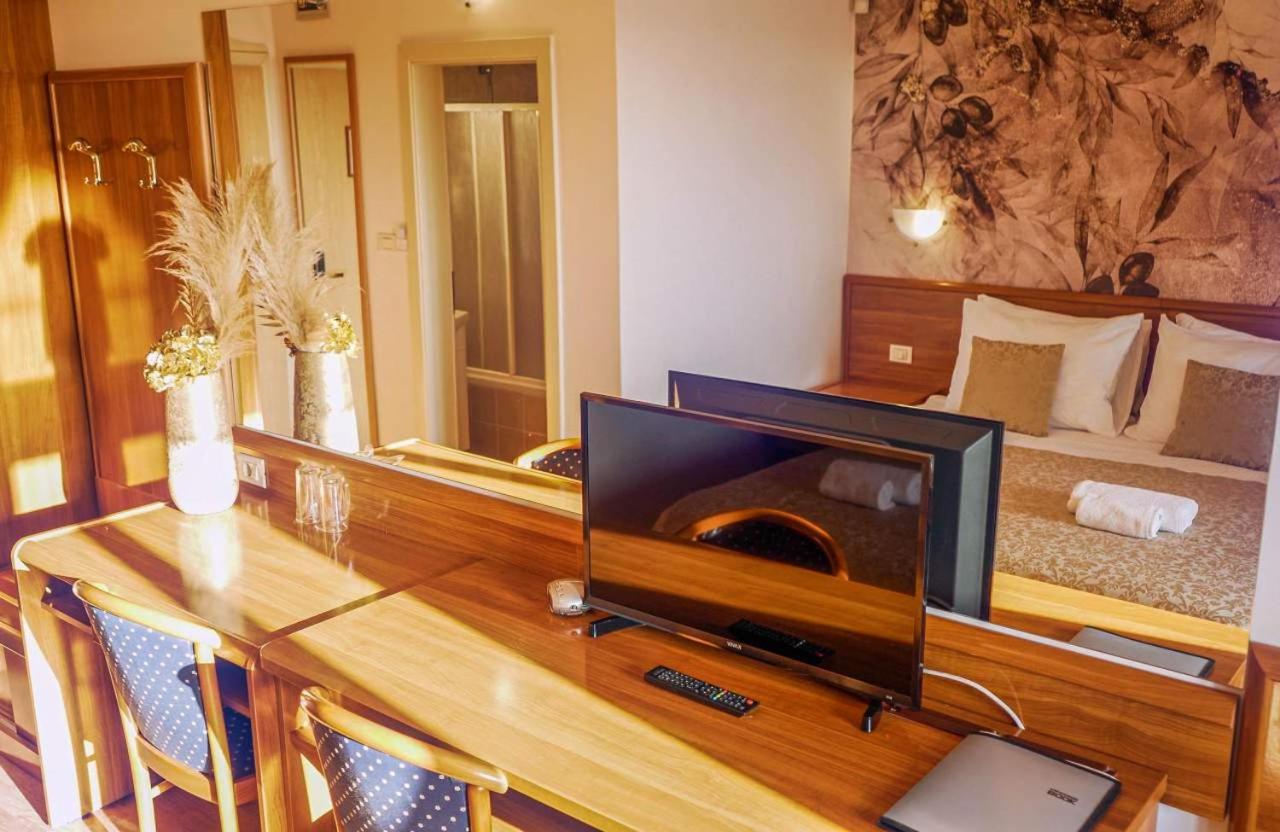 Single Room with Balcony