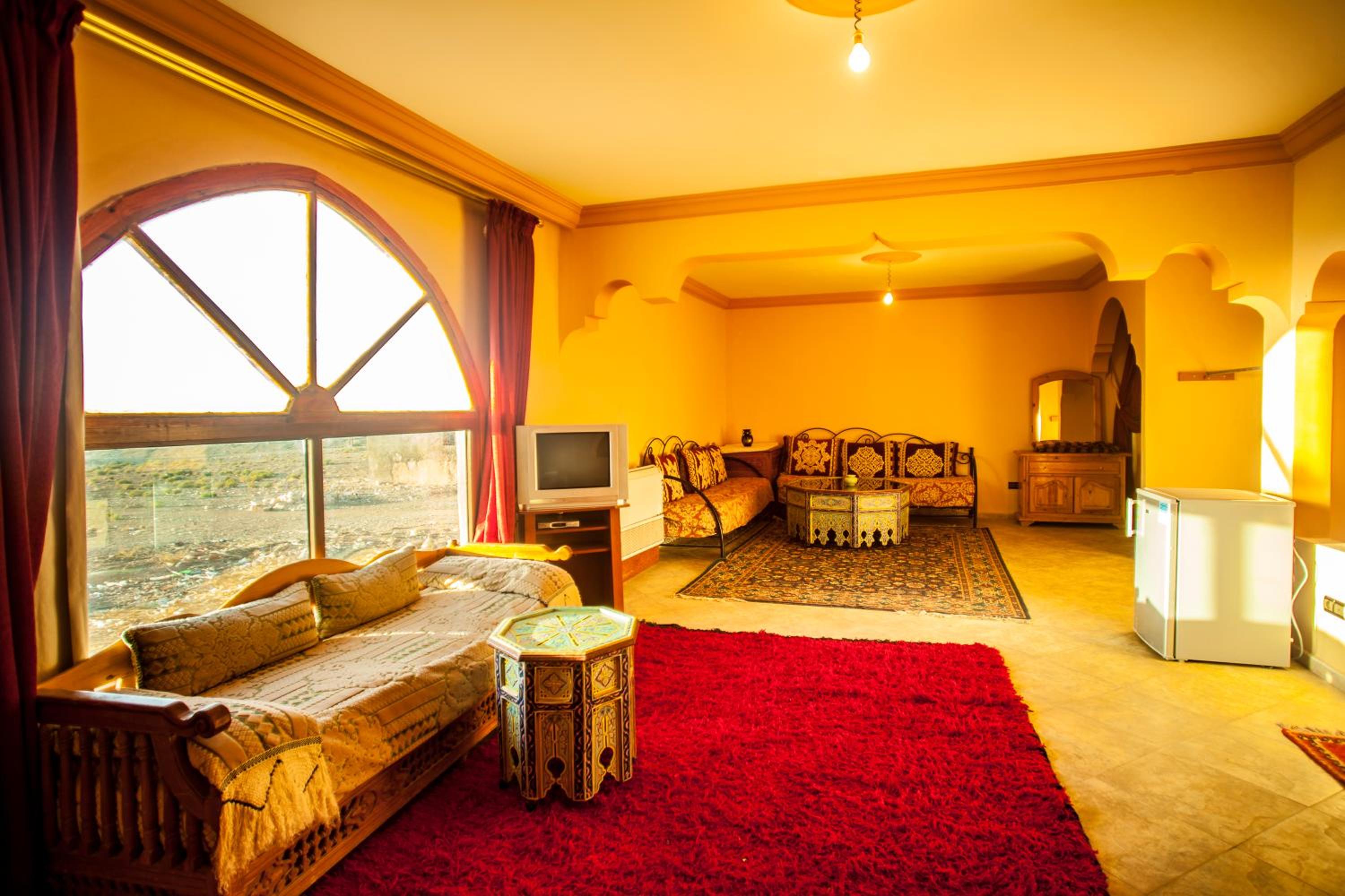 Two-Bedroom Apartment (5 Adults)