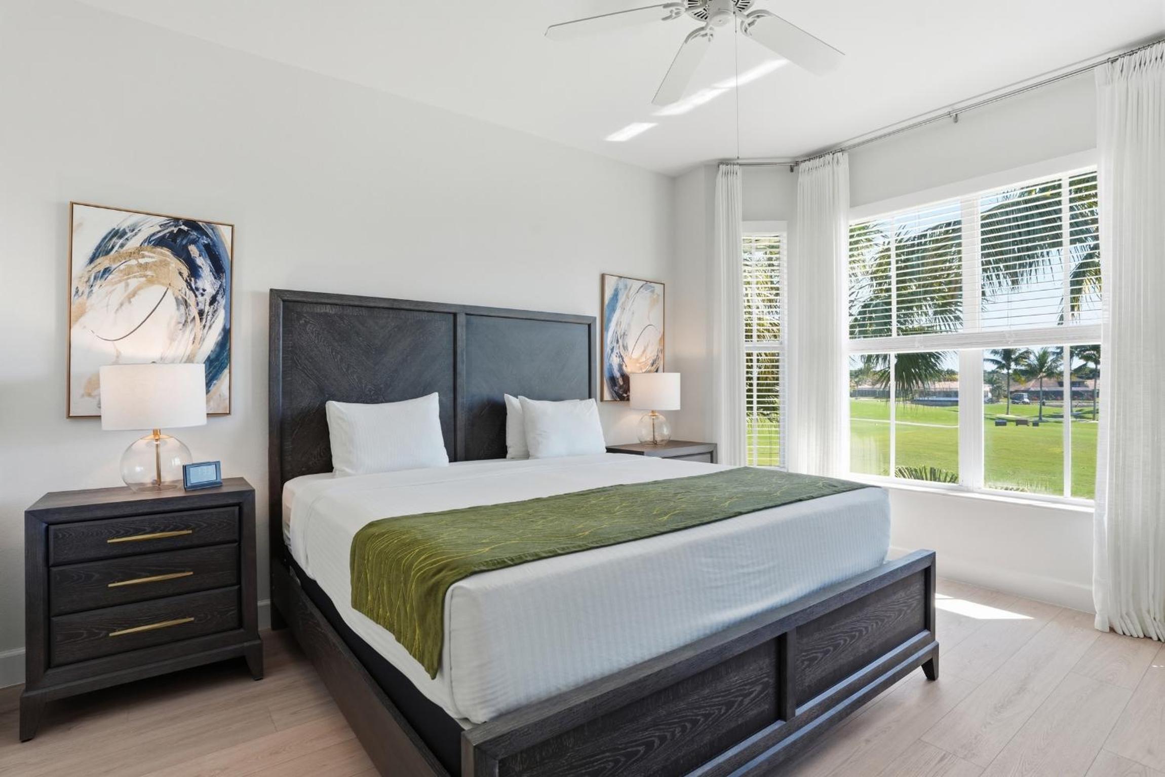 Three-Bedroom Villa photo 3