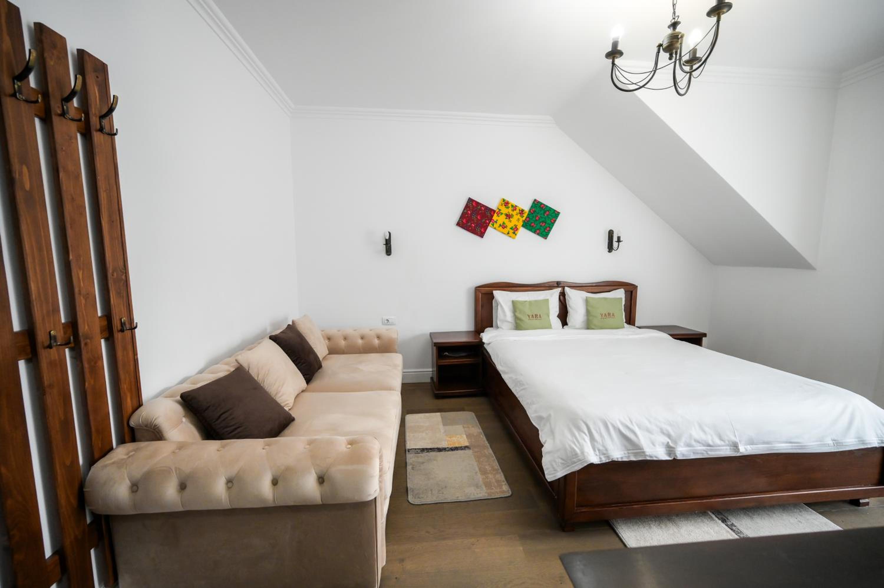 Double Room with Extra Bed photo 2