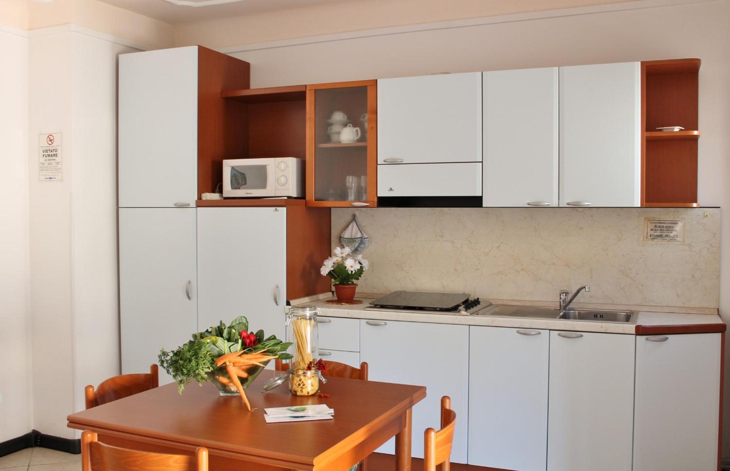 One-Bedroom Apartment photo 2