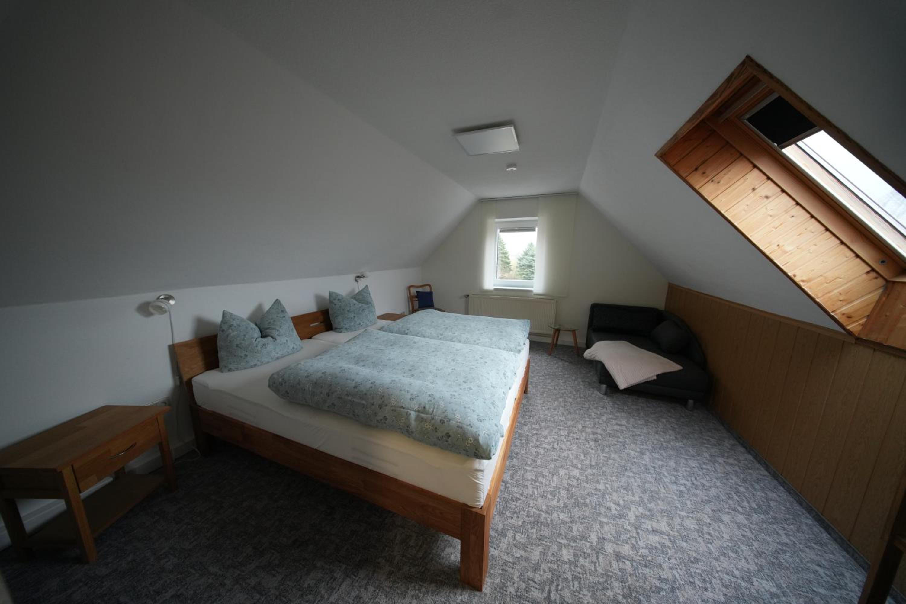 Two-Bedroom Apartment with View photo 3
