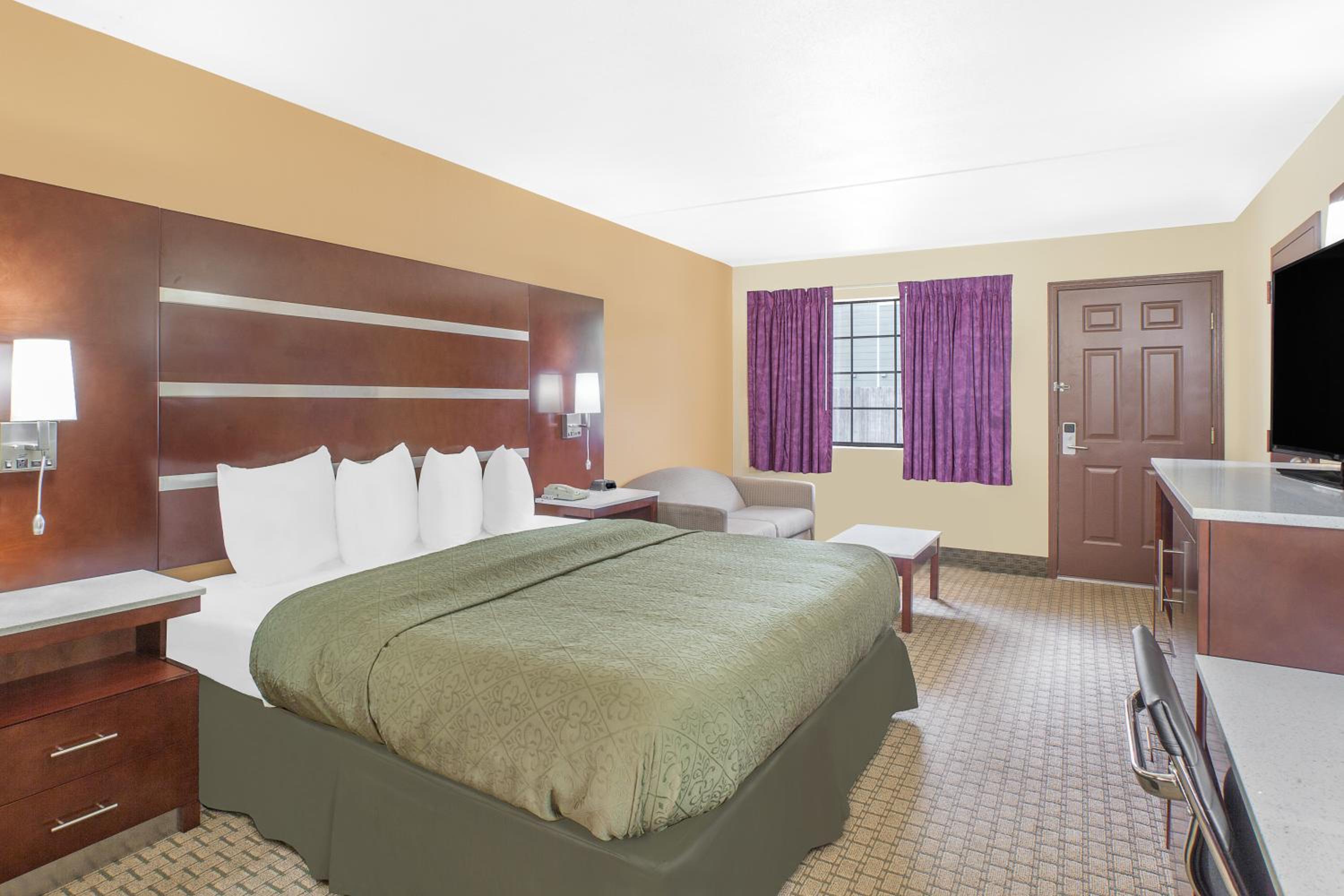 1 King Bed, Suite Non Smoking - Photo 4