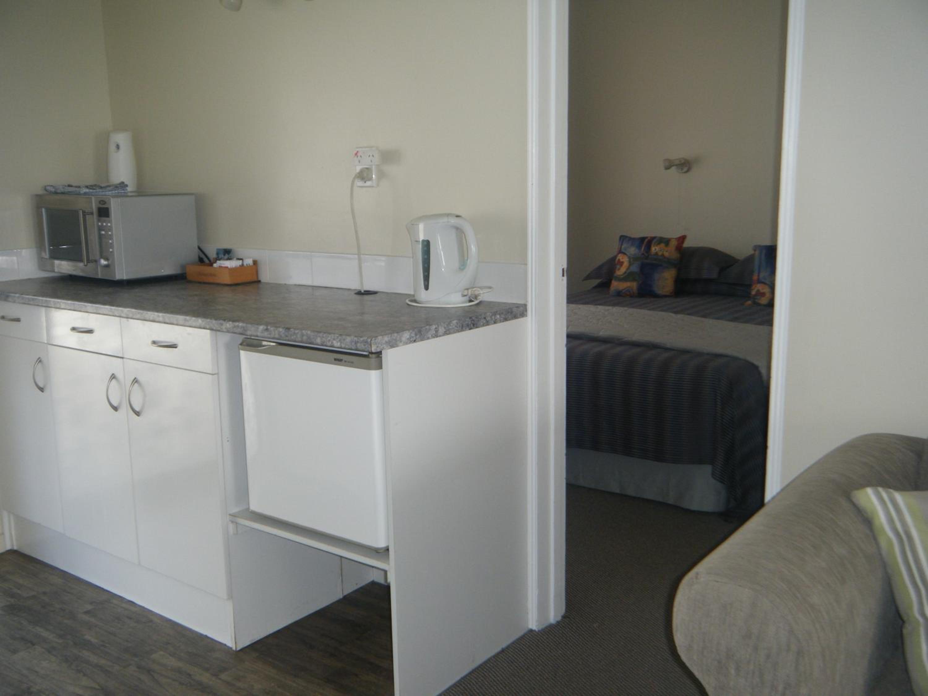 Family Room with Shower photo 2