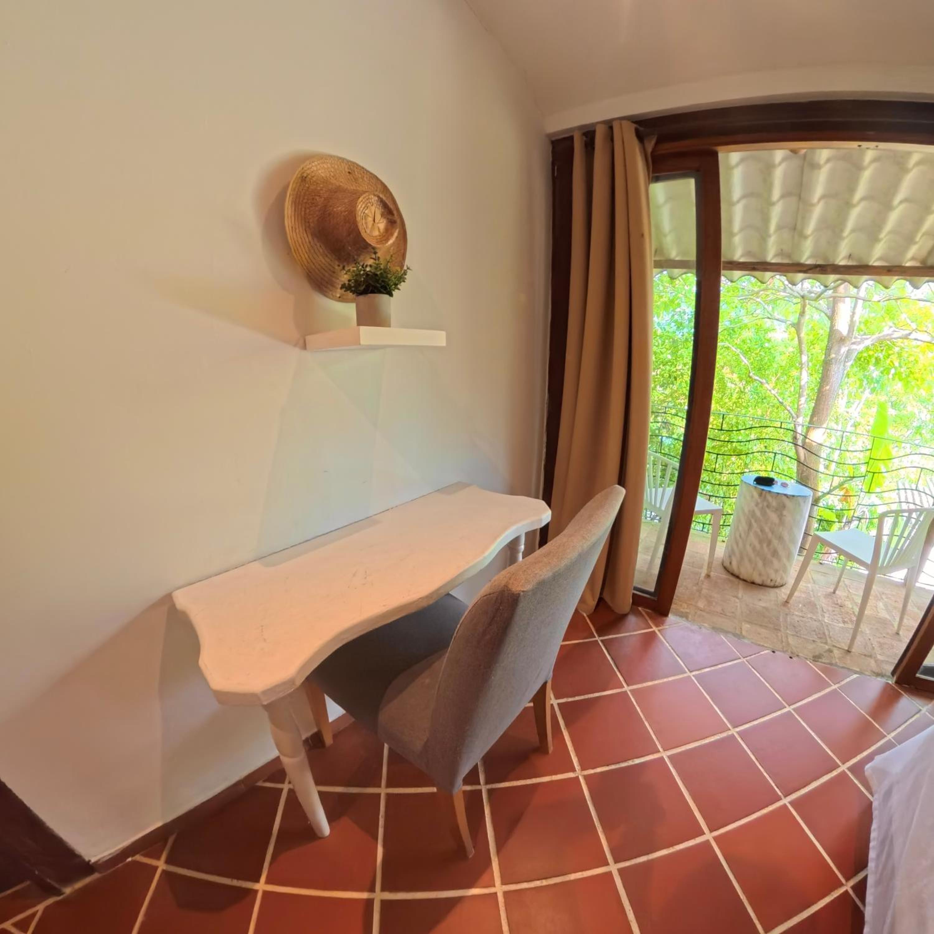 Double Room with Balcony photo 3