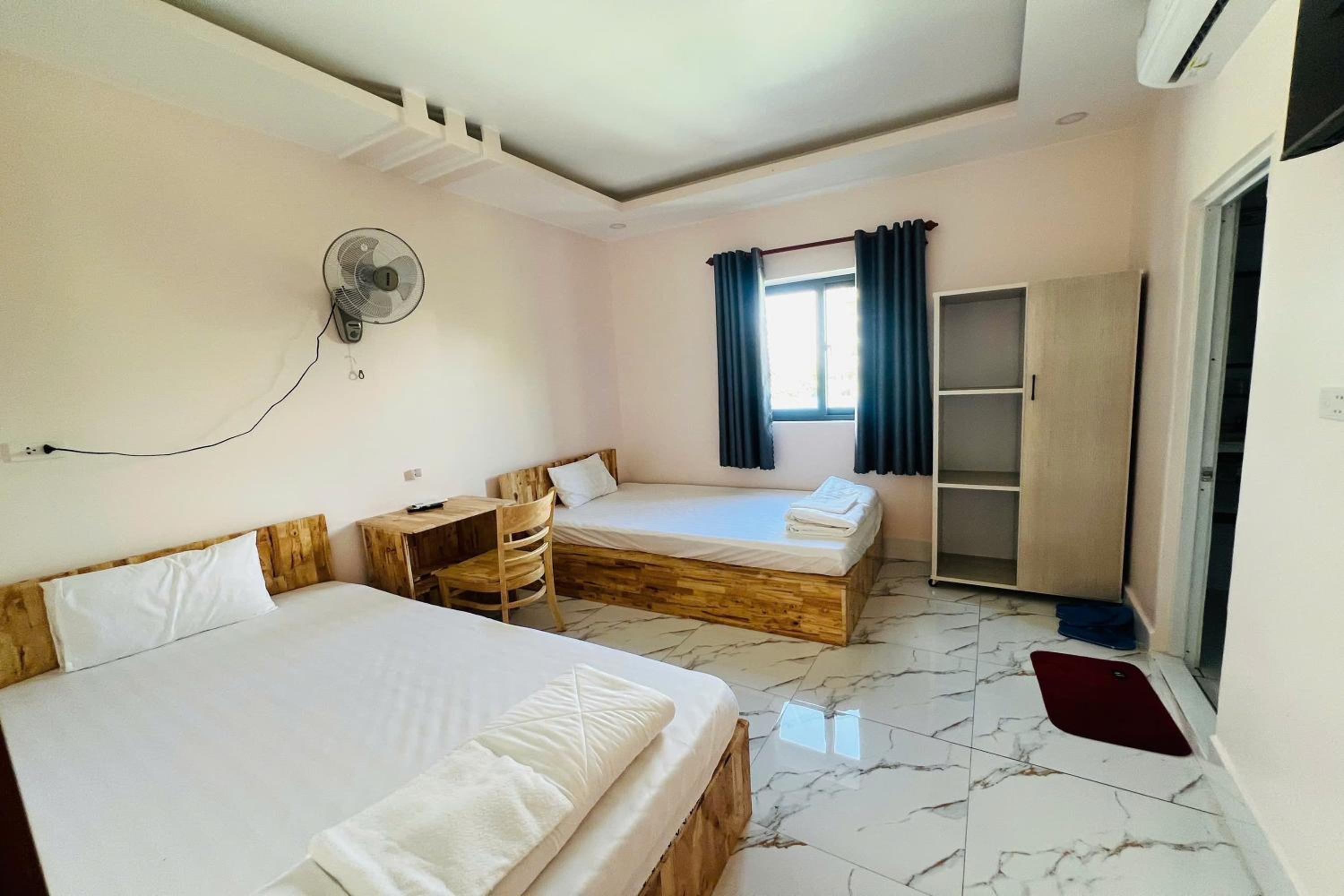 Twin Room - Photo 1