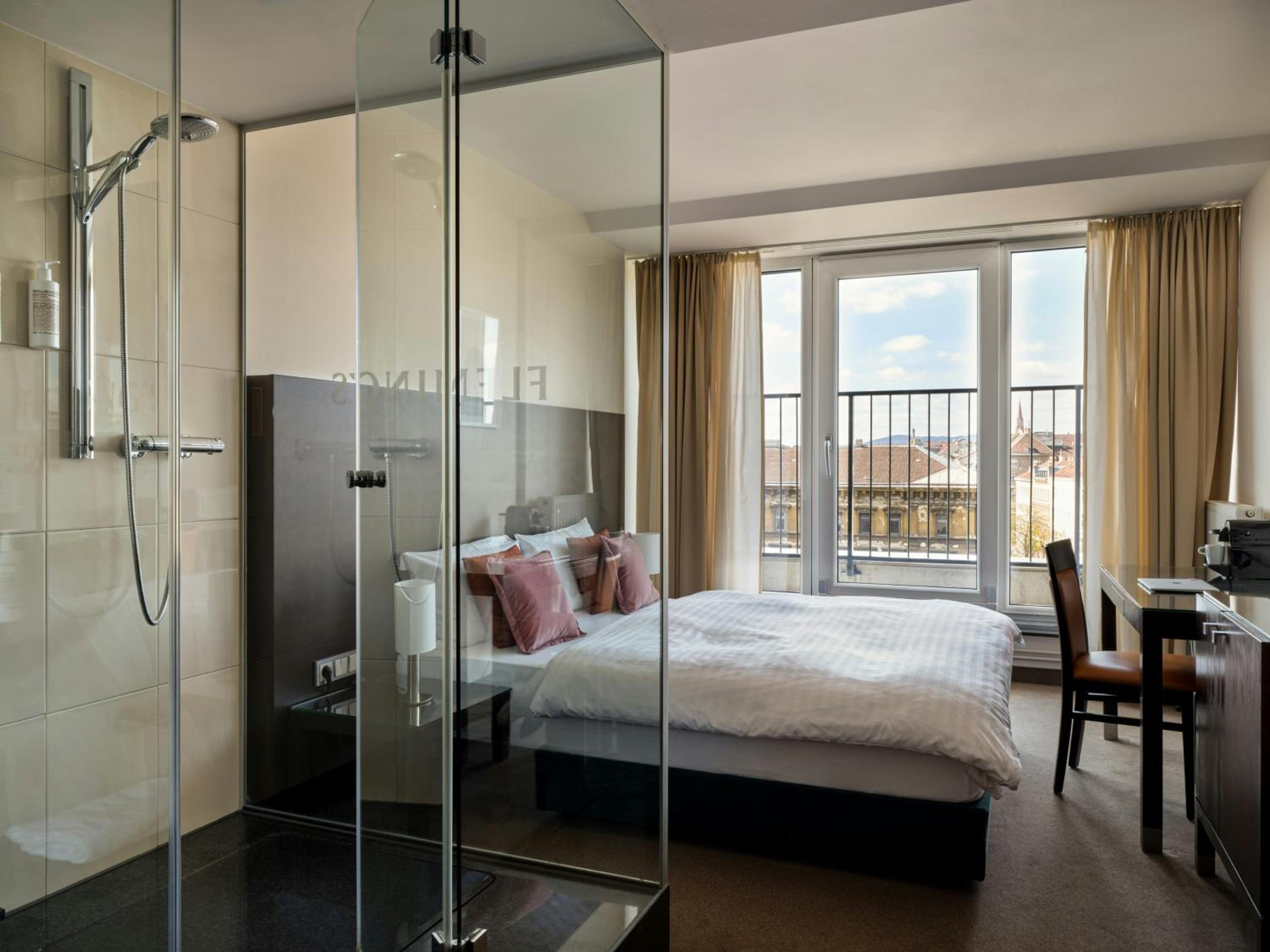 Comfort King Room