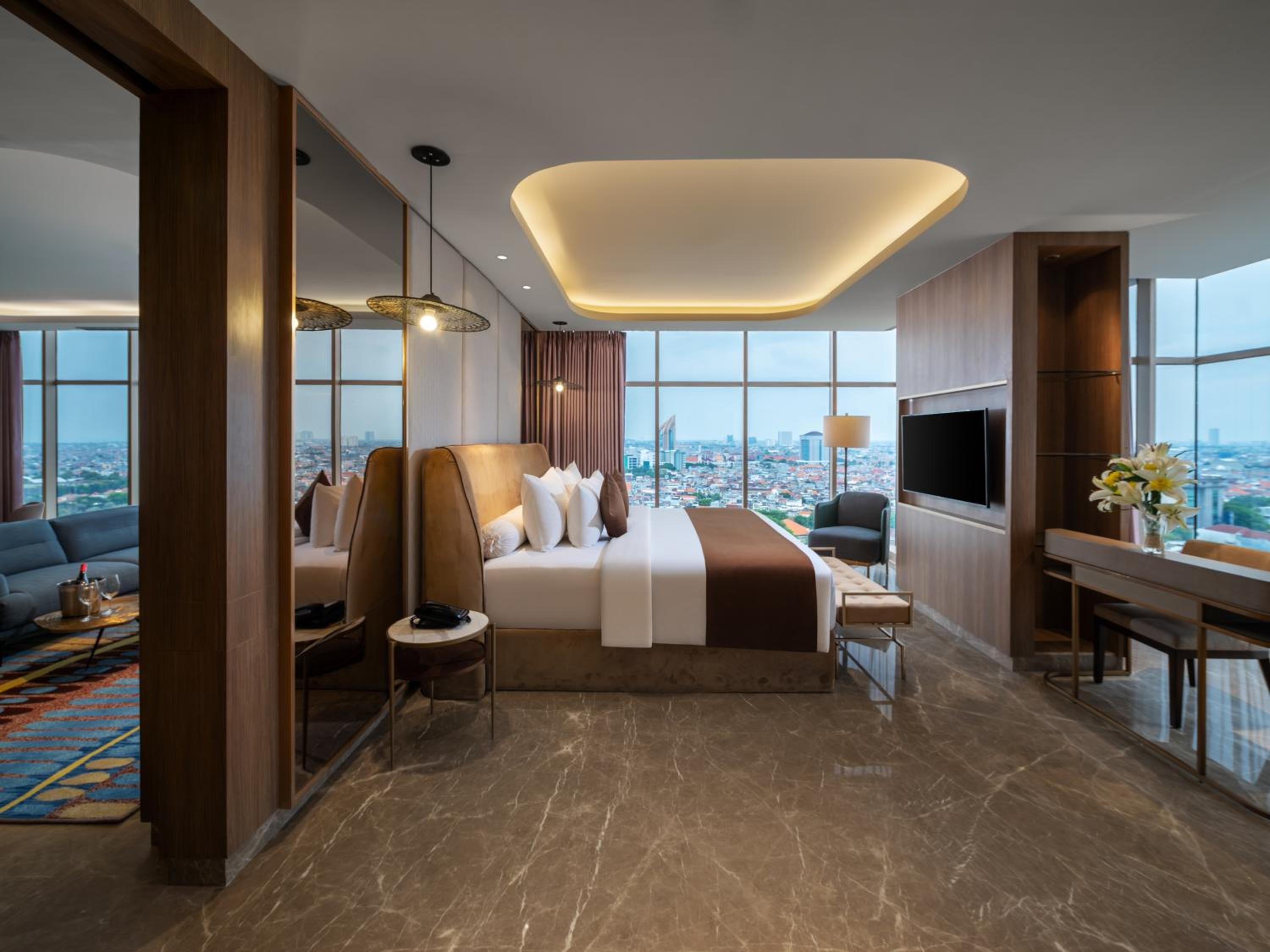Suite with City View photo 1
