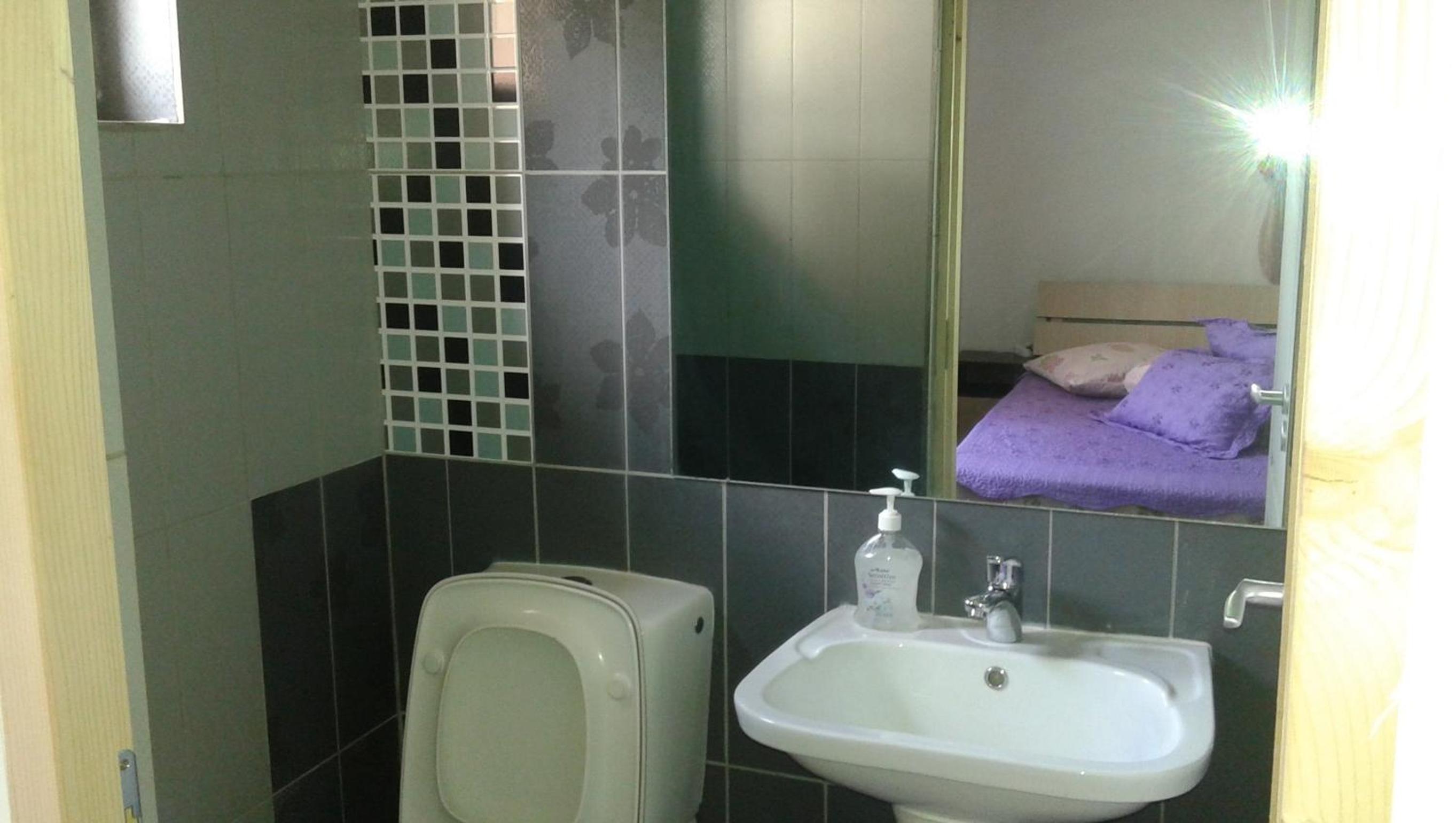 Double Room - Photo 5