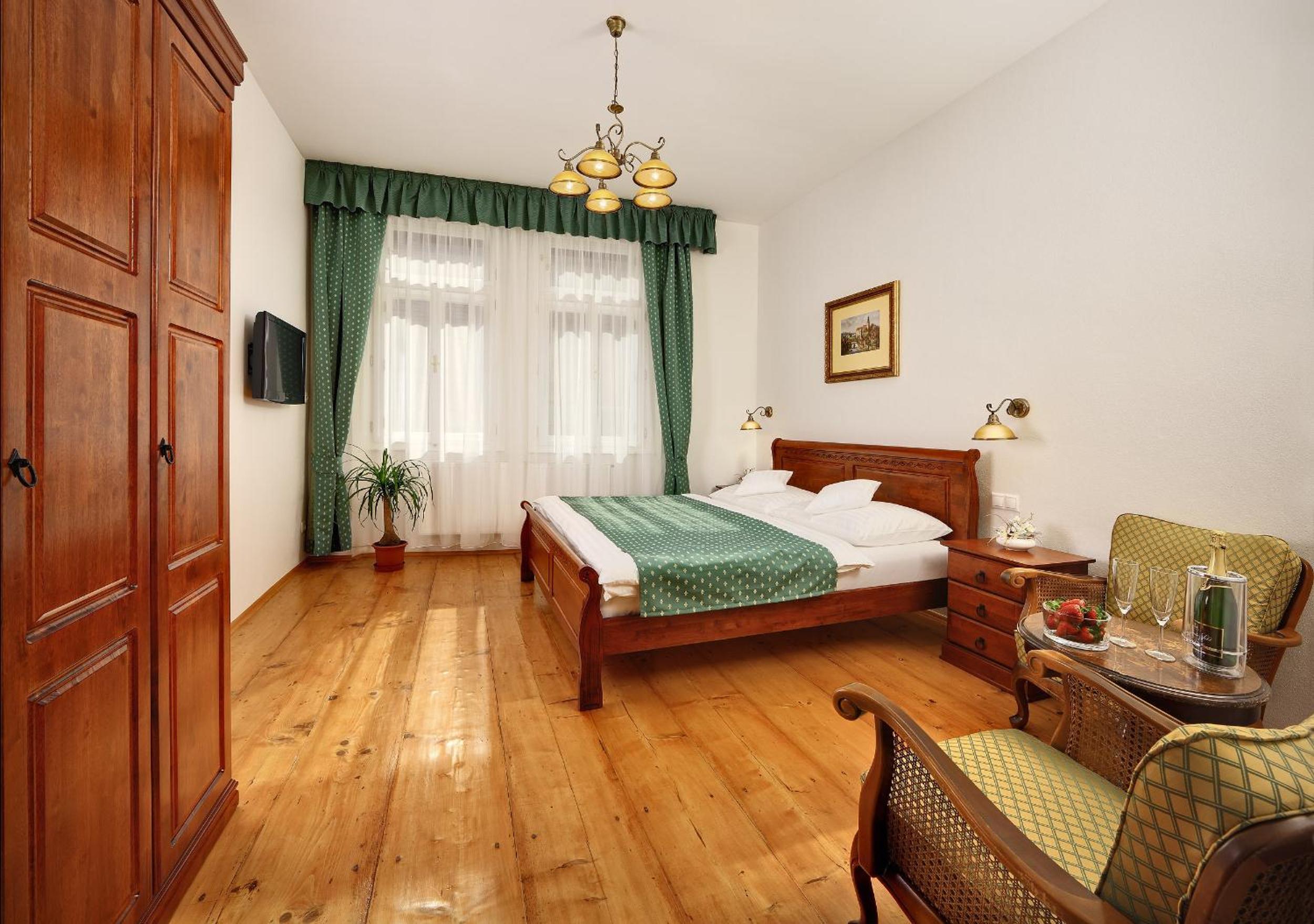 Superior Apartment with Balcony