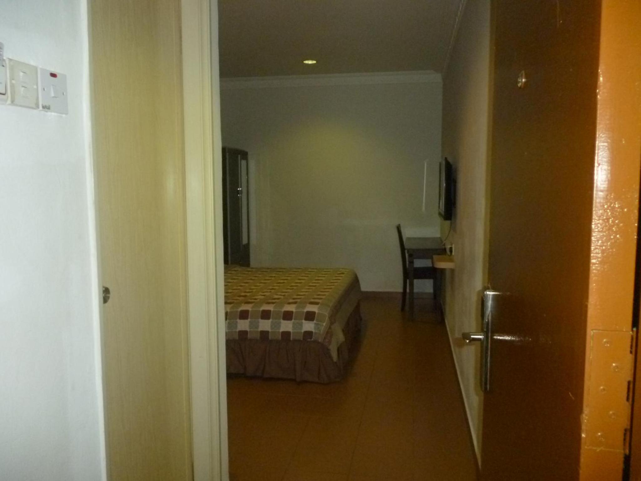 Deluxe King Room - Photo 3