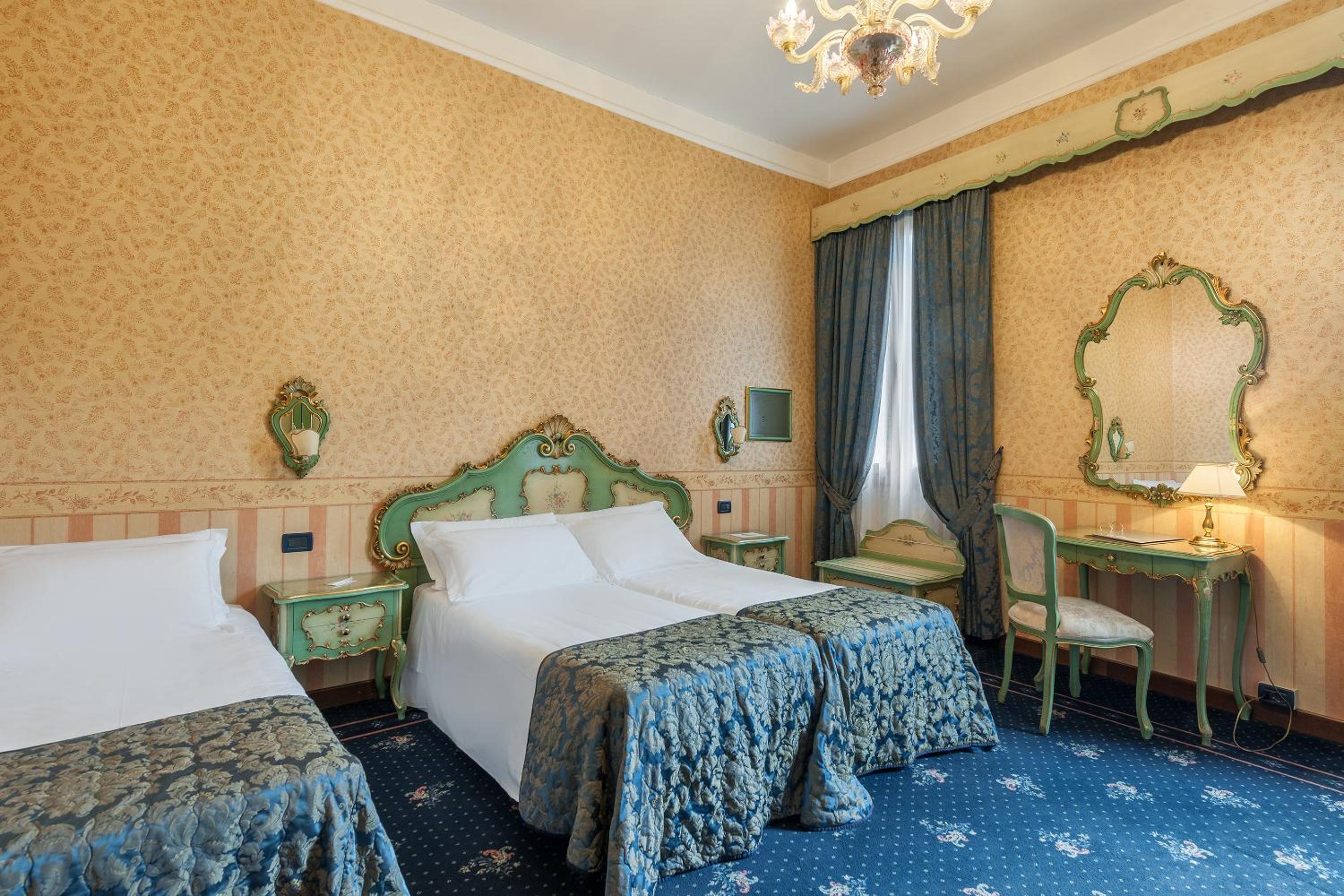 Classic Triple Room - Photo 3