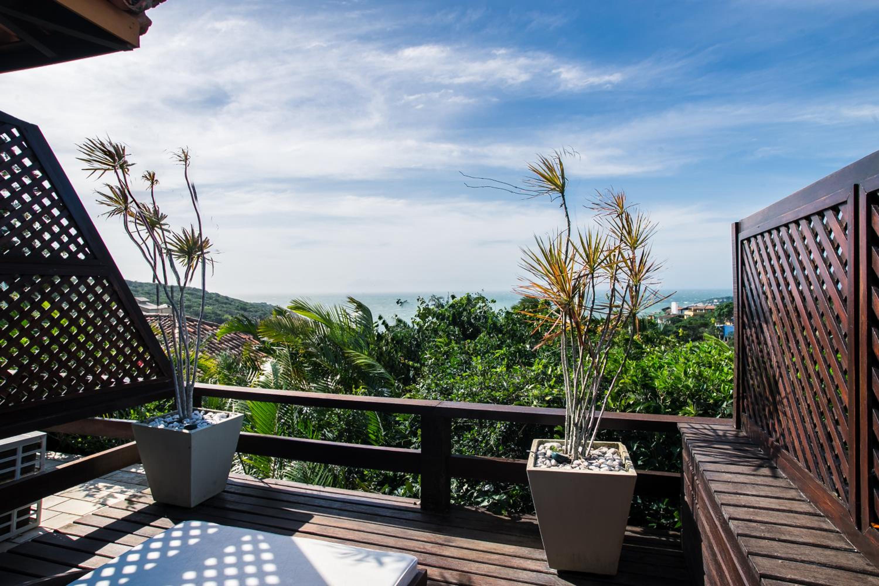 Premium Room with Sea View - Photo 9