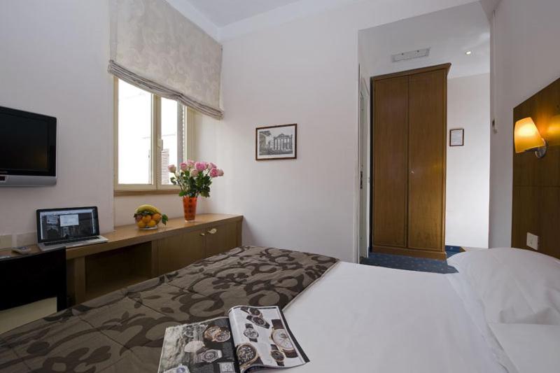 Economy Double Room photo 2
