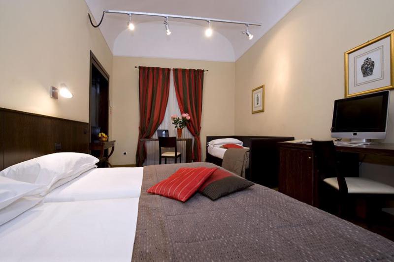 Comfort Triple Room photo 3