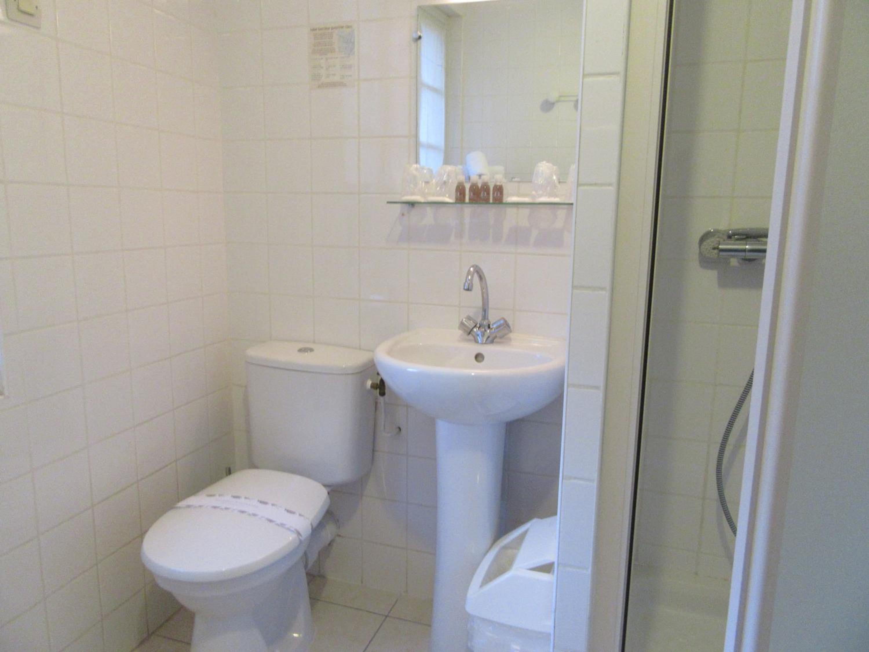 Double Room - Photo 2