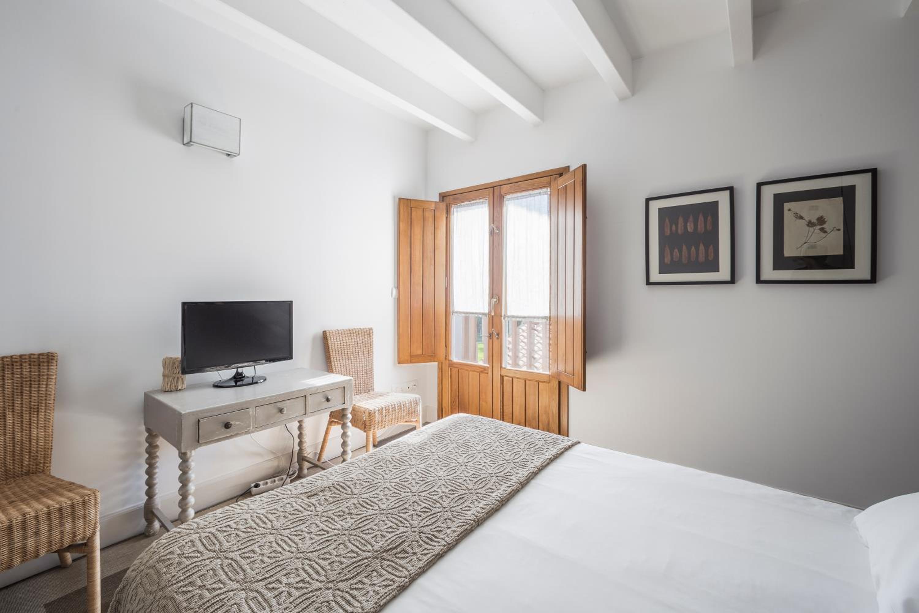 Habitación Doble Económica con Balcón