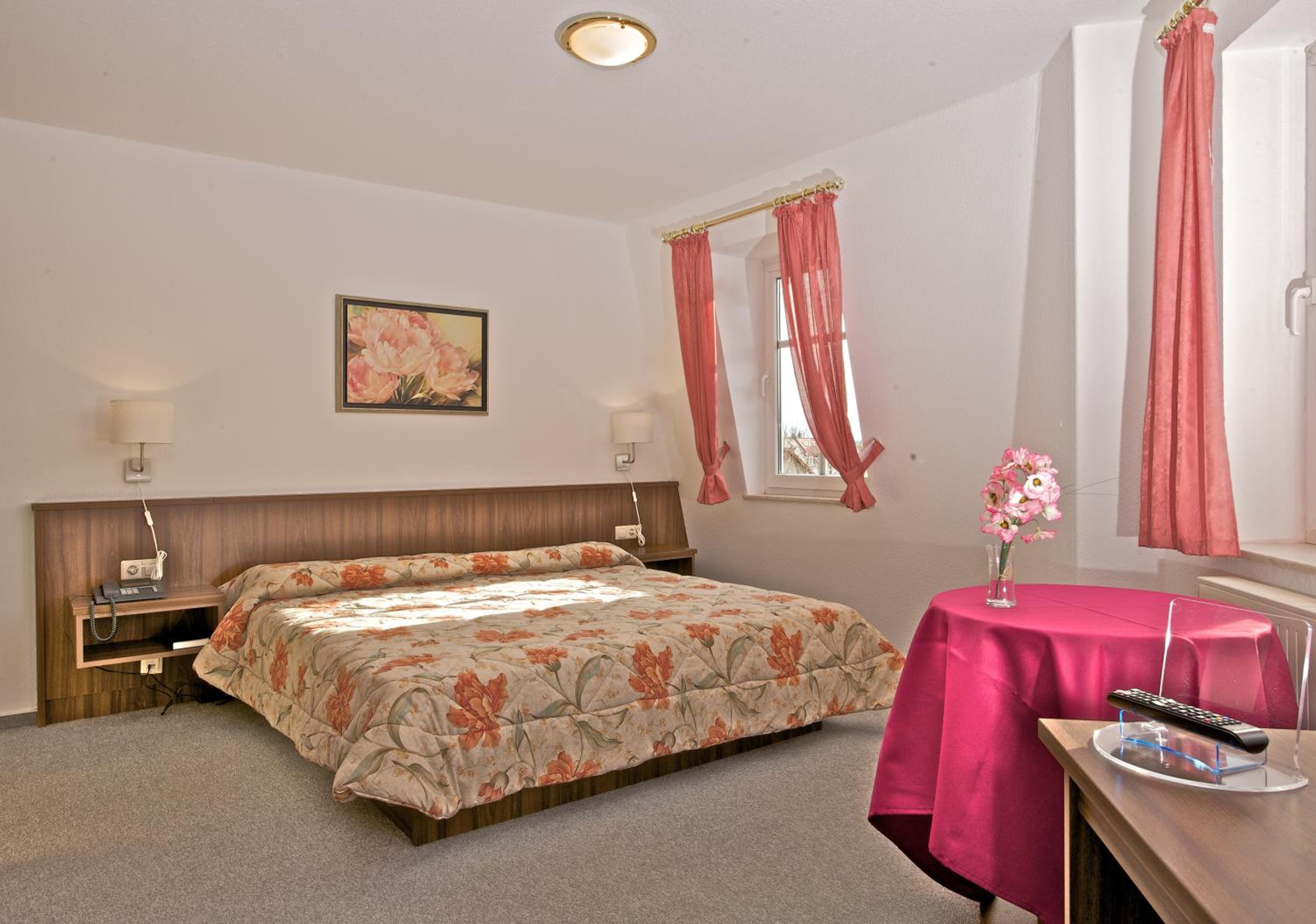 Superior Double Room (pet-free) photo 3