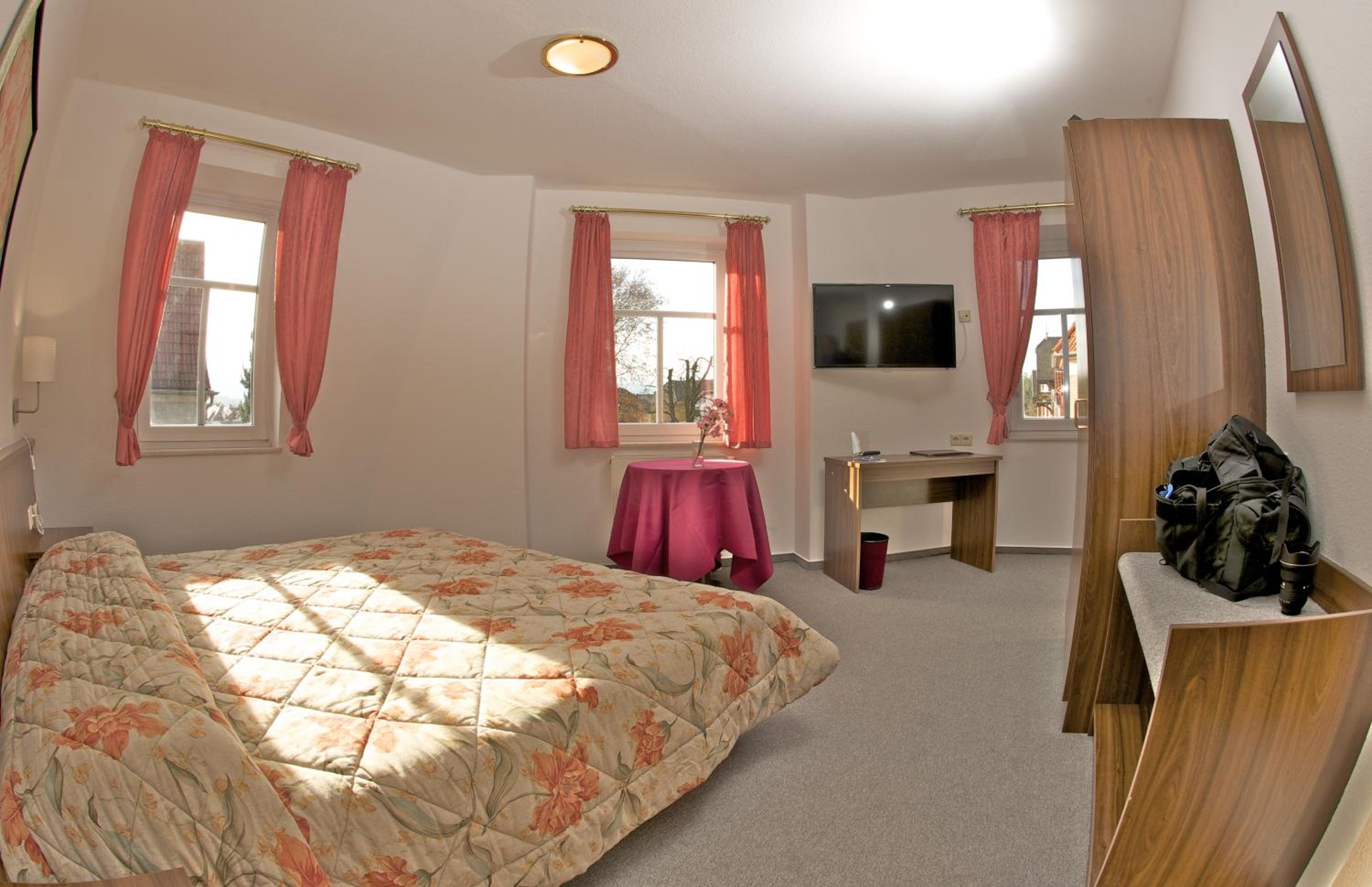 Superior Double Room (pet-free) photo 2