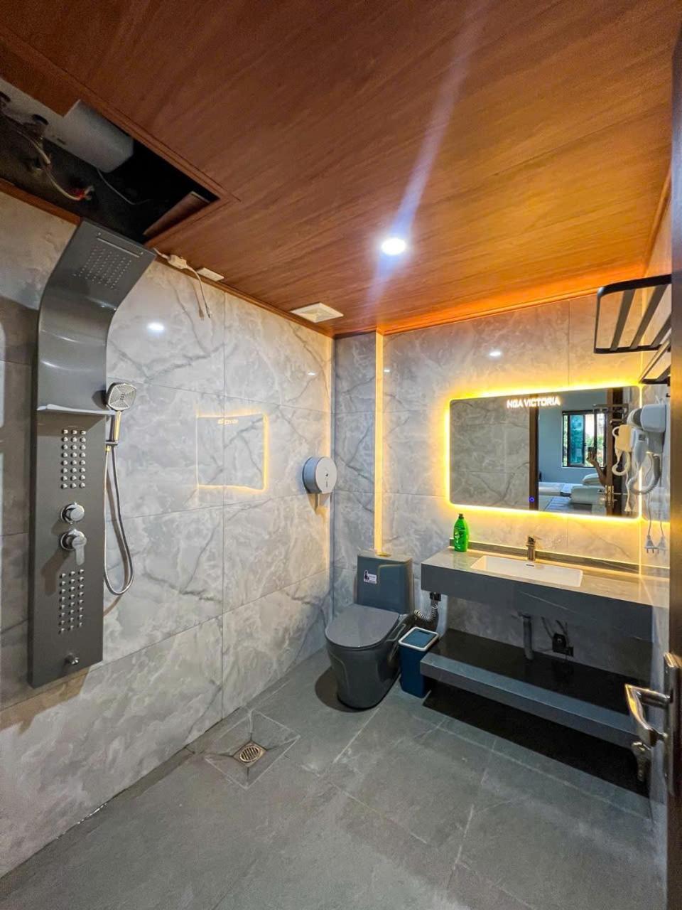 Twin Room with Private Bathroom photo 3
