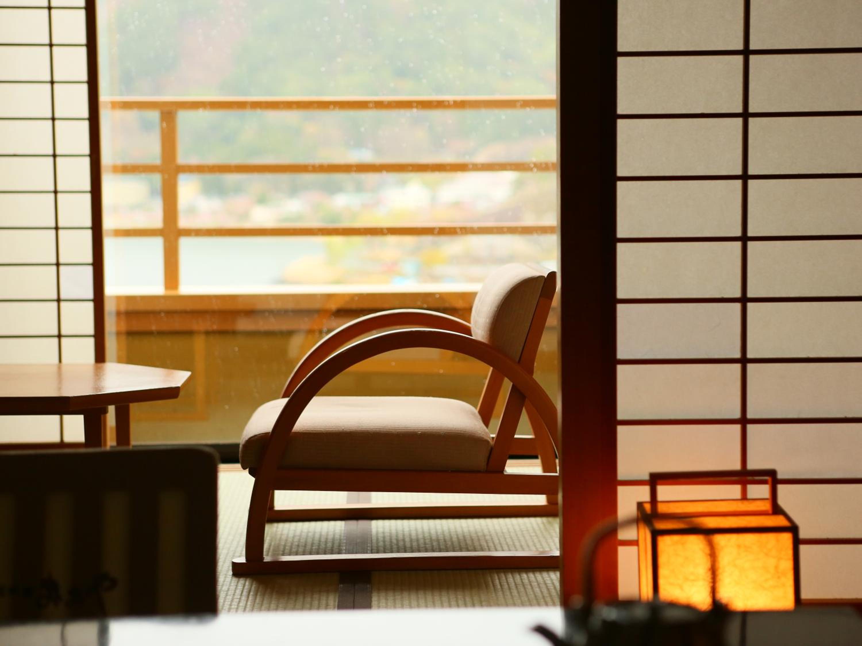 Japanese-Style Room with SHIGARAKI YAKI Open-Air Bath and Lake View - Photo 3