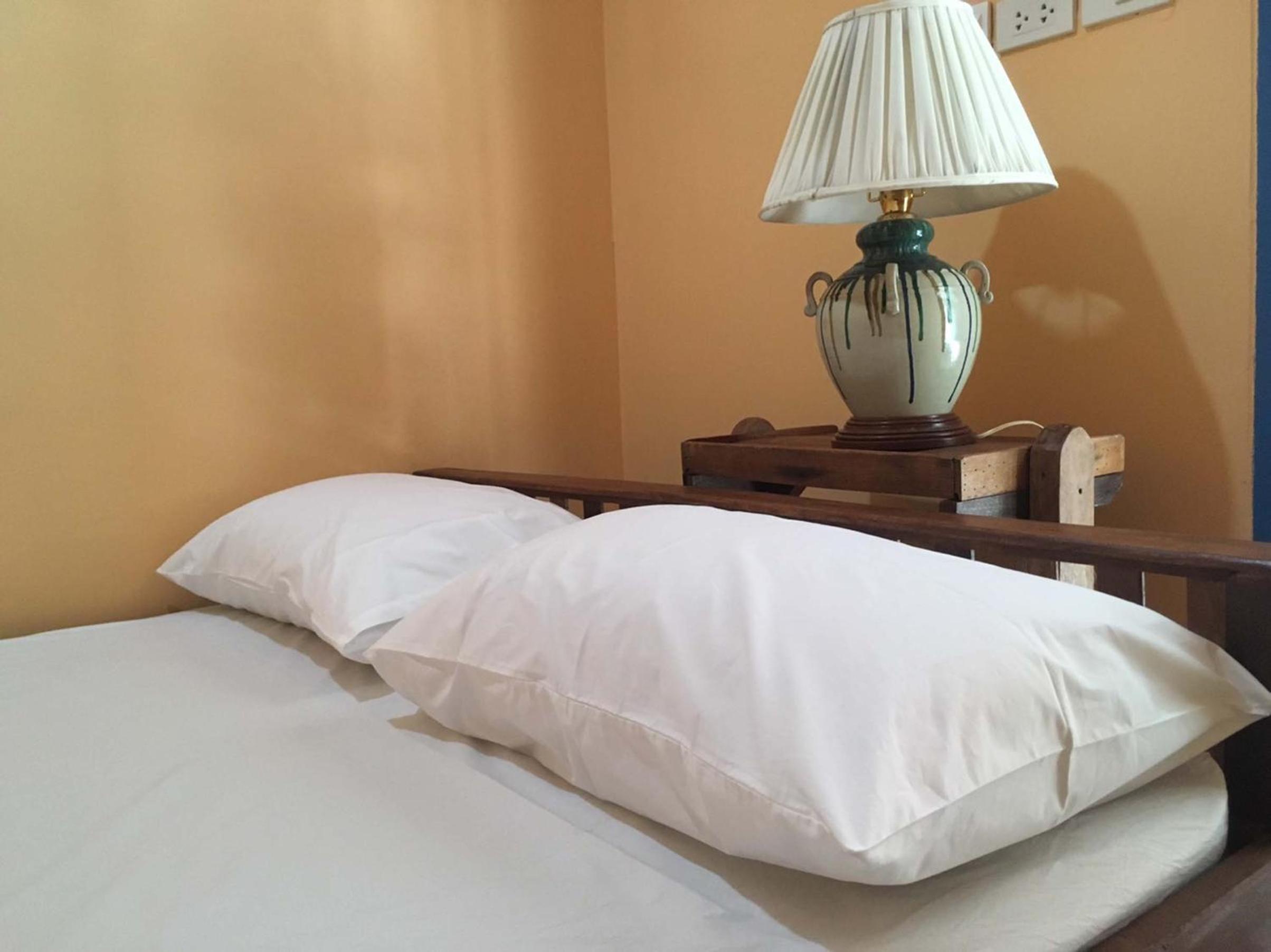 Small Double Room with Shared Bathroom photo 3