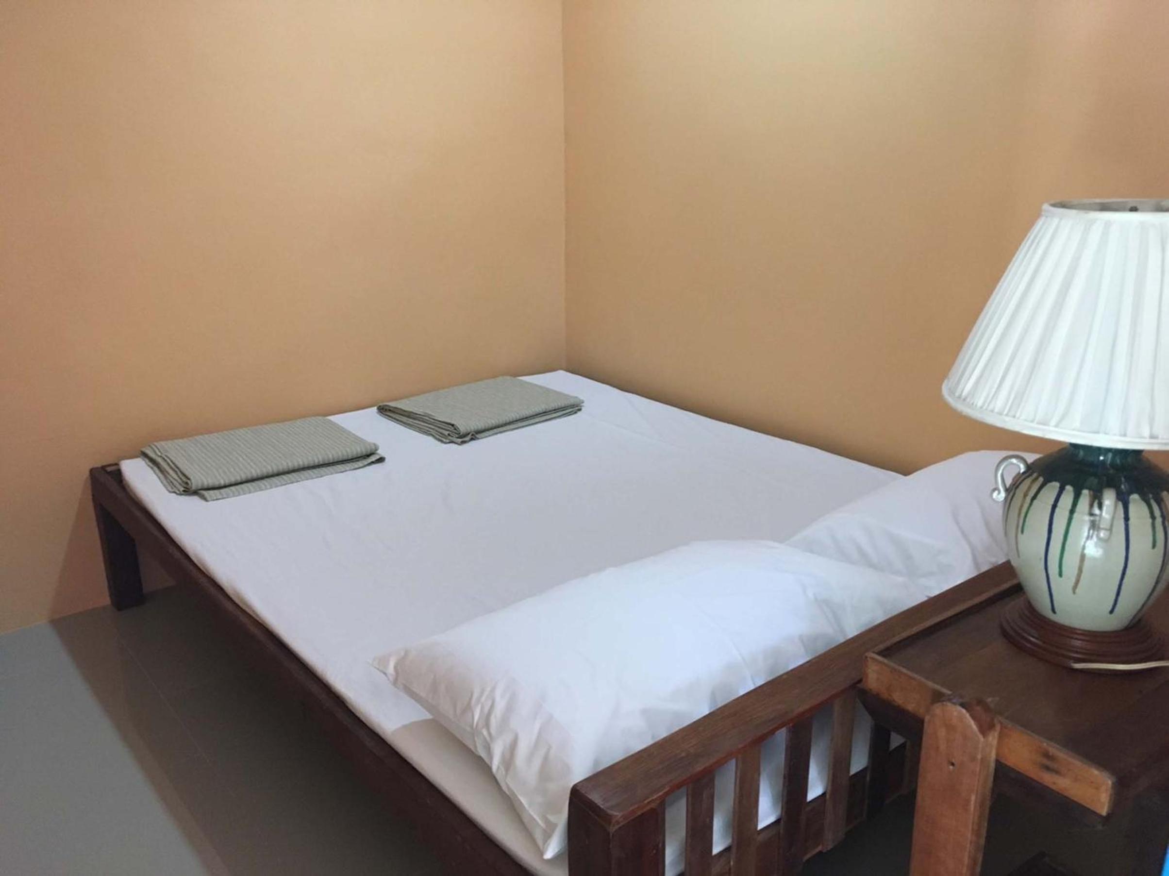 Small Double Room with Shared Bathroom photo 2