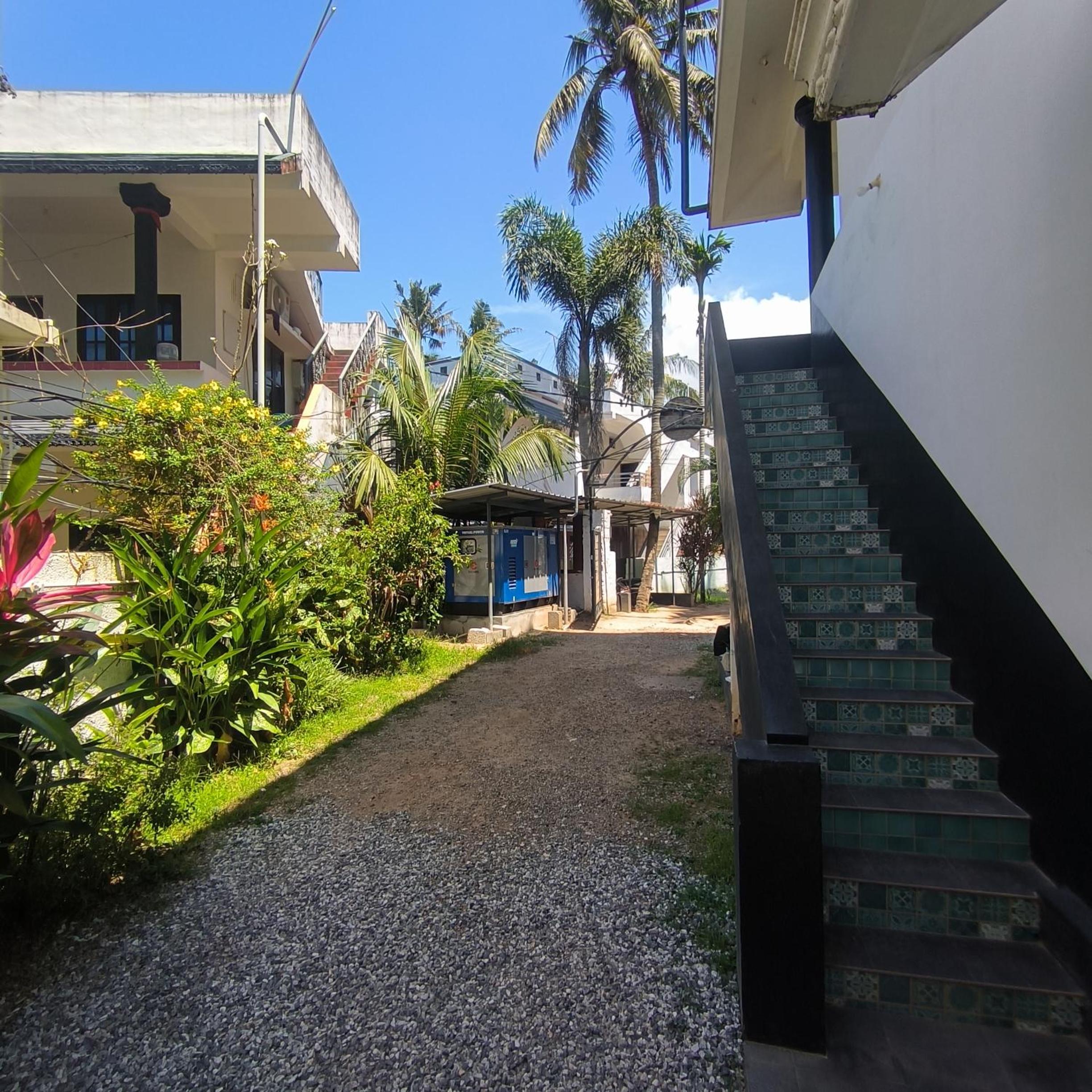 Deluxe Double or Twin Room with Balcony photo 2