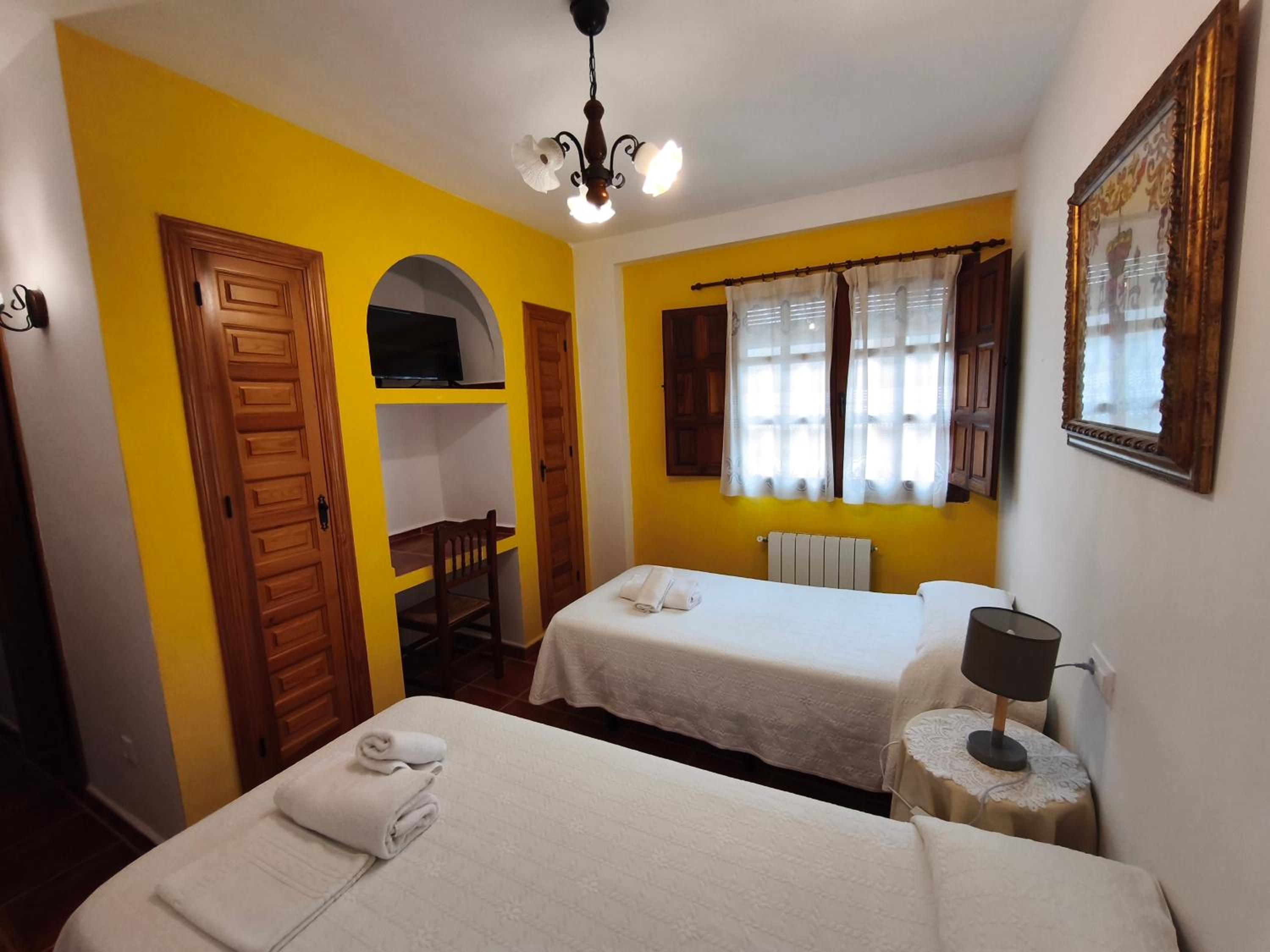 Habitación Doble con Baño Privado