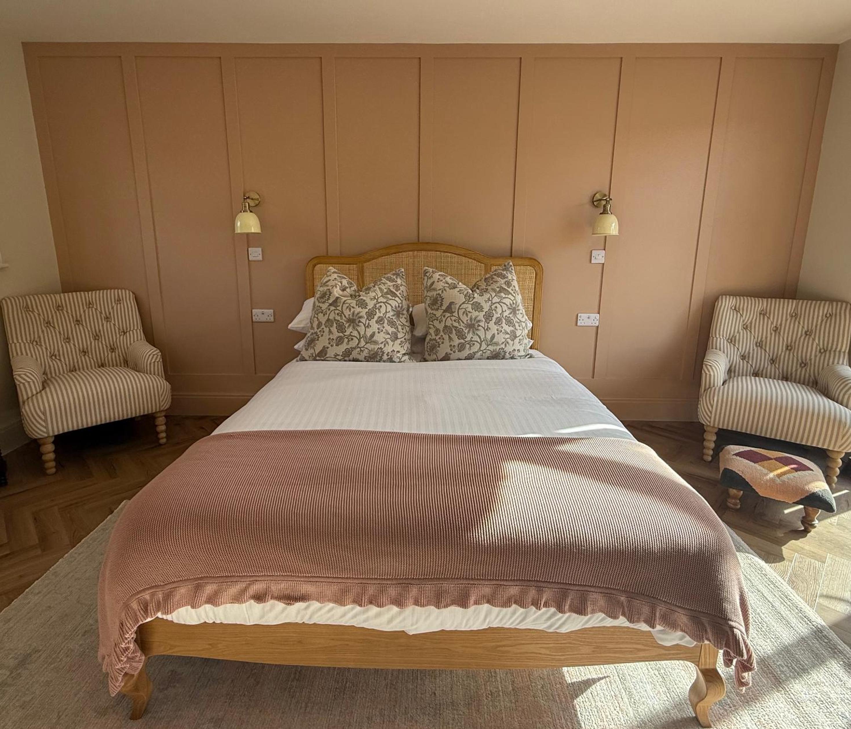 Deluxe Double Room photo 2