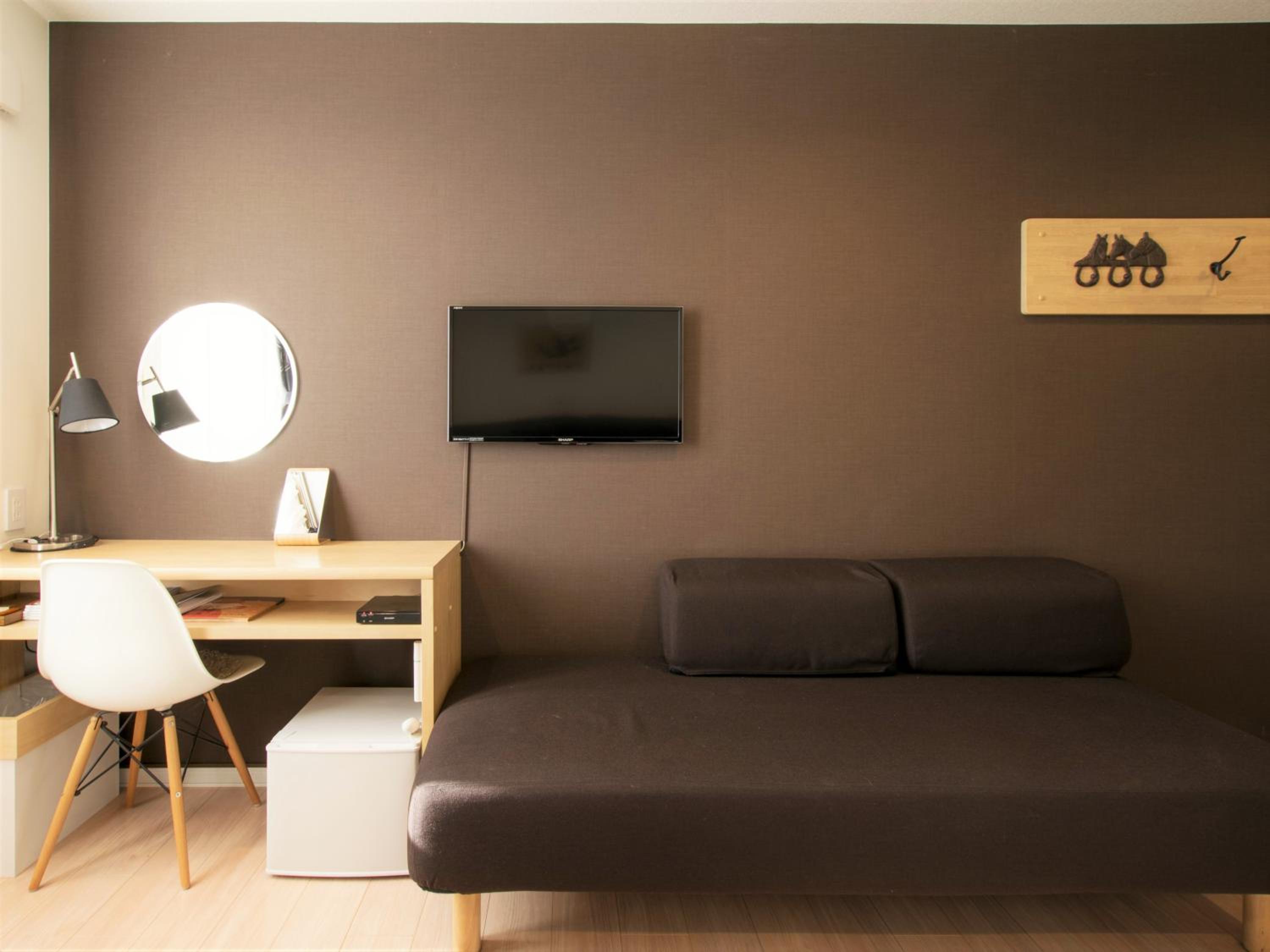 Twin Room with Private Bathroom photo 3