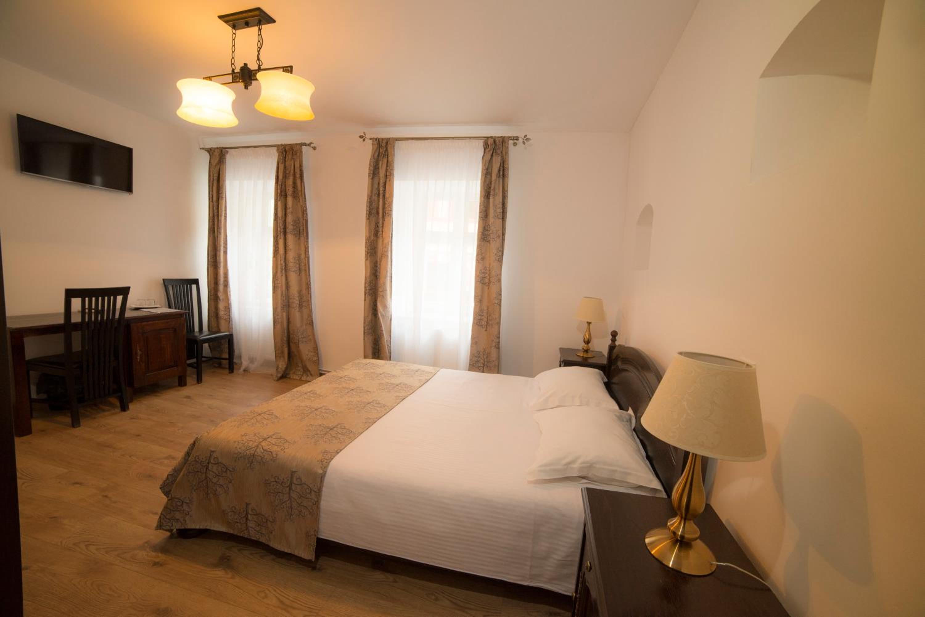 Superior Double Room with view to Liars Bridge  - Photo 3