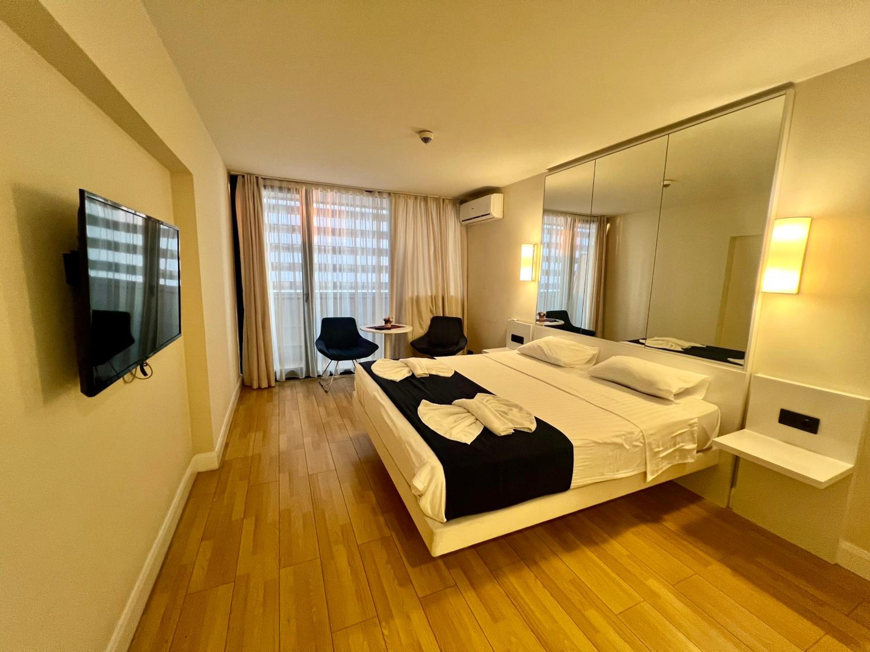 Studio with Balcony