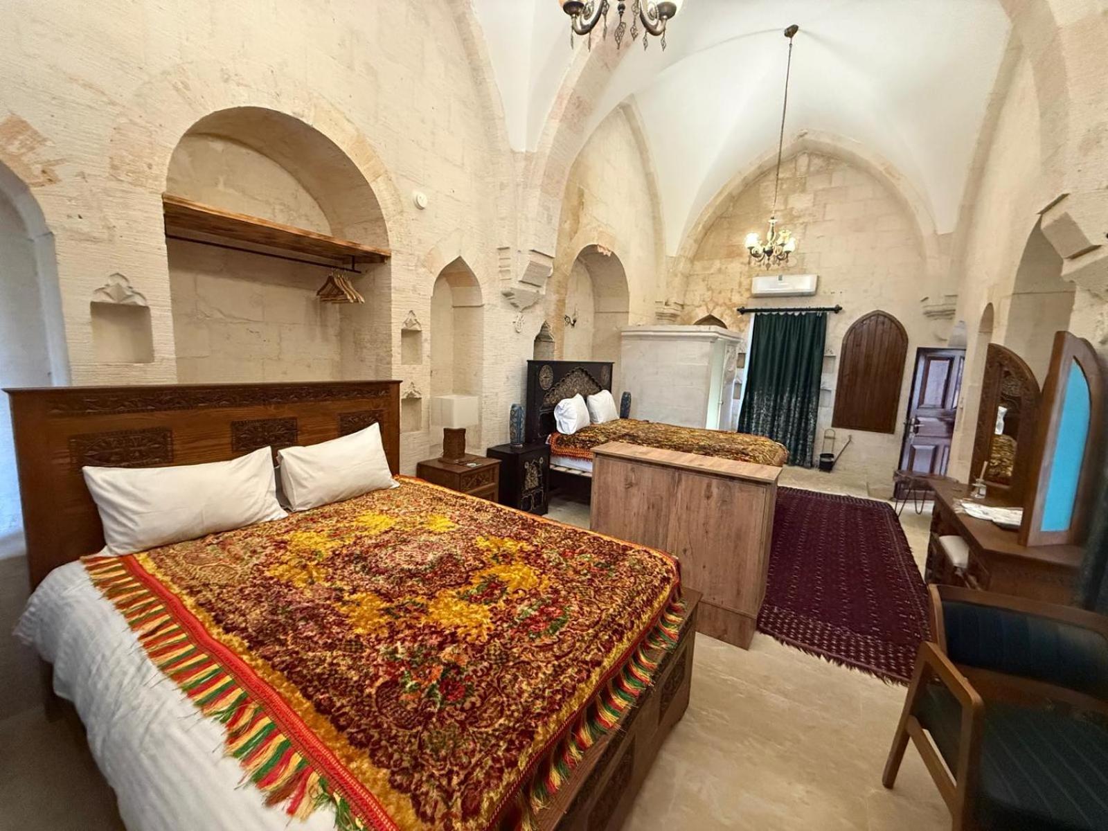 King Room with Two King Beds photo 1